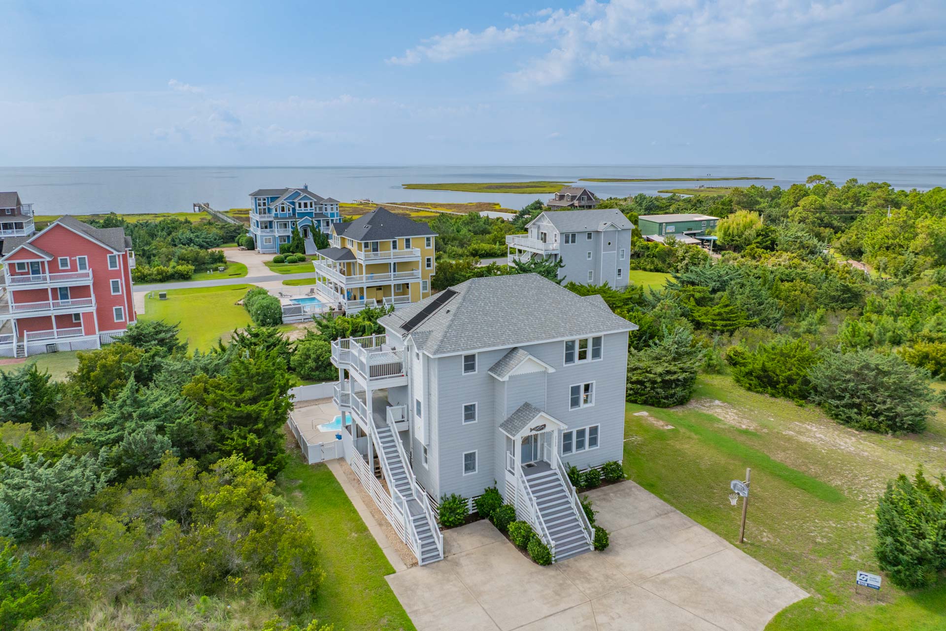 Surf Or Sound Realty 926 Dreamer's Landing Exterior 4