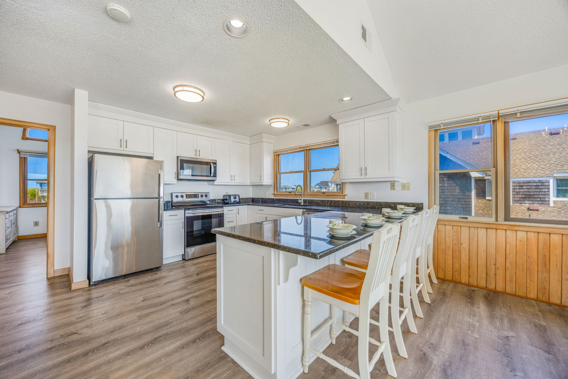 Surf Or Sound Realty 401 Keep Dreamin Kitchen 1