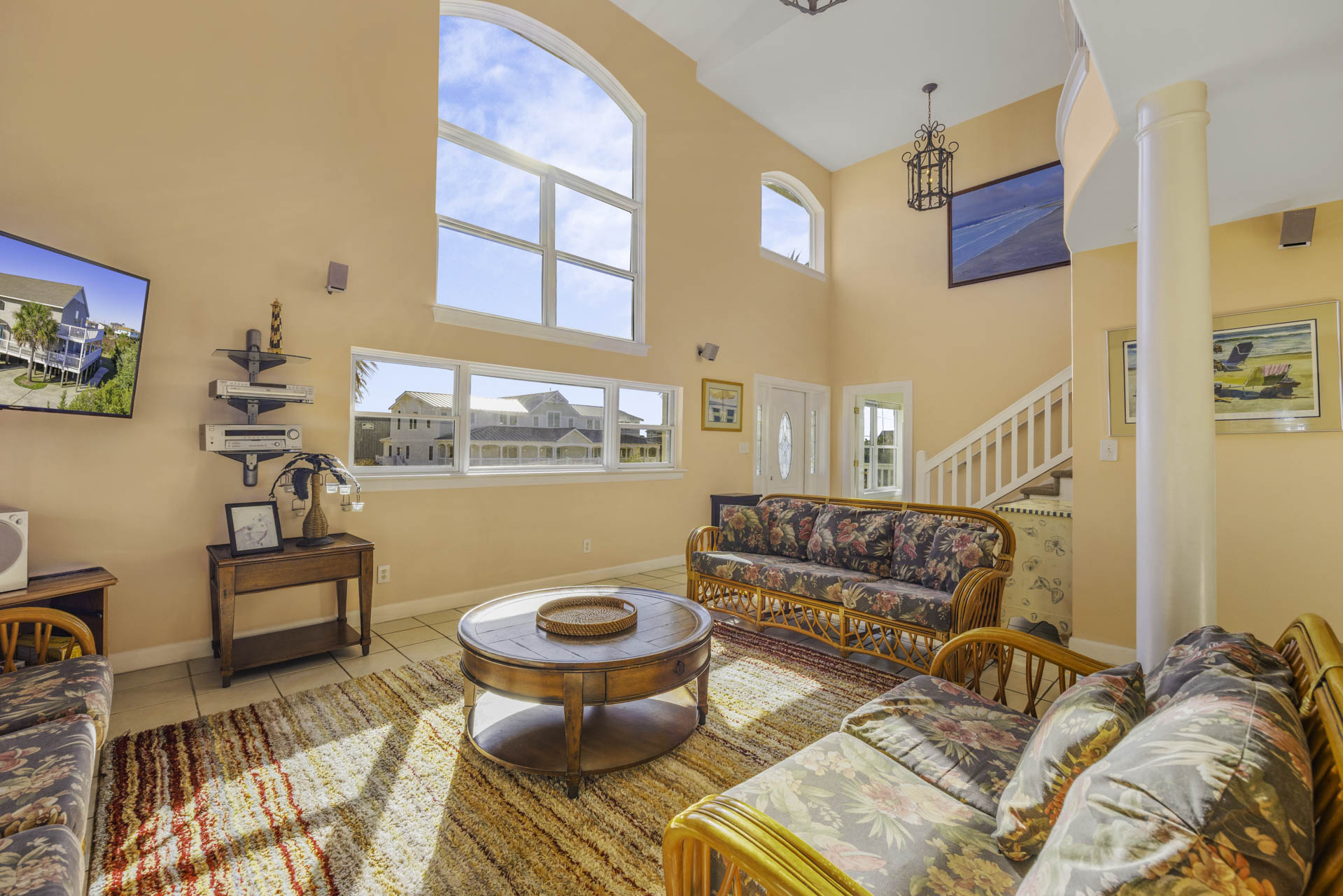 Surf Or Sound Realty 411 Surf Dogs Great Room 4