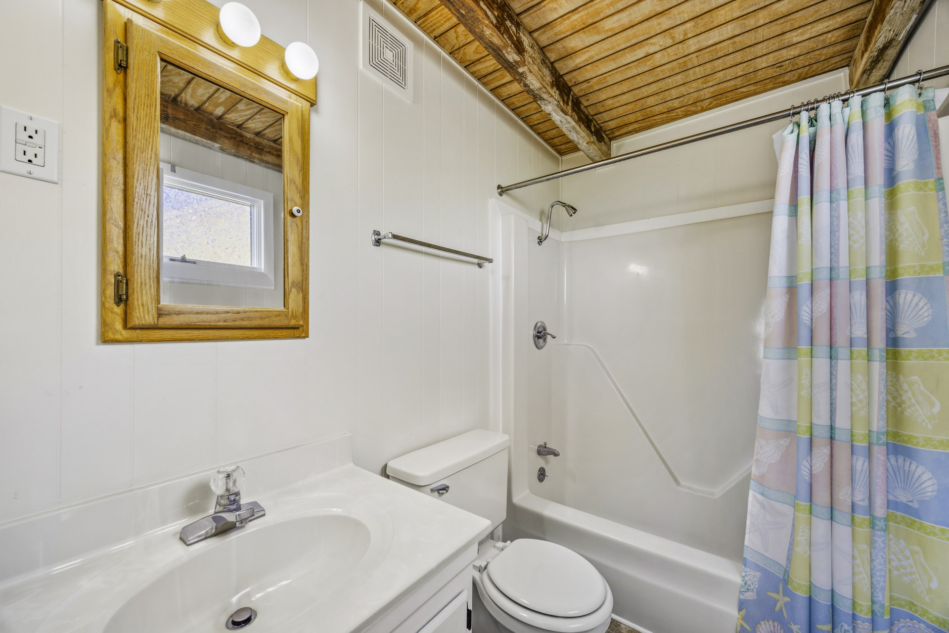 Surf Or Sound Realty 861 Kinnakeet Retreat Bedroom 1 3