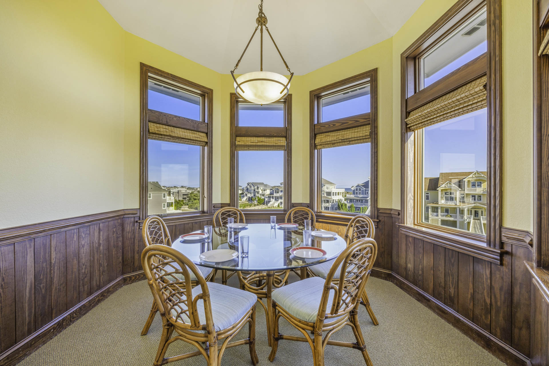 Surf Or Sound Realty 886 Jamman By The Sea Dining Area 1