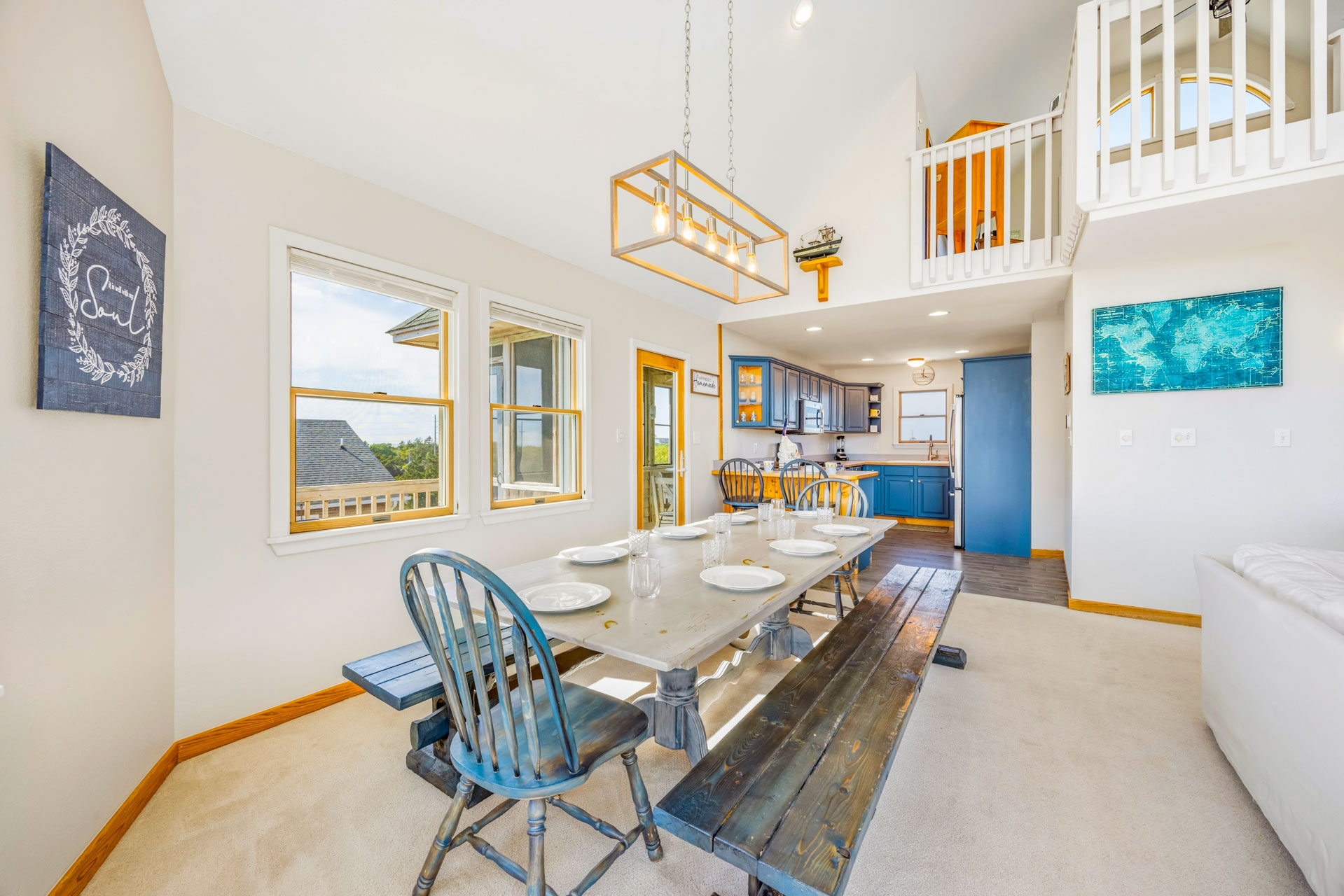 Surf Or Sound Realty 915 Smores And Shores Dining Area 2