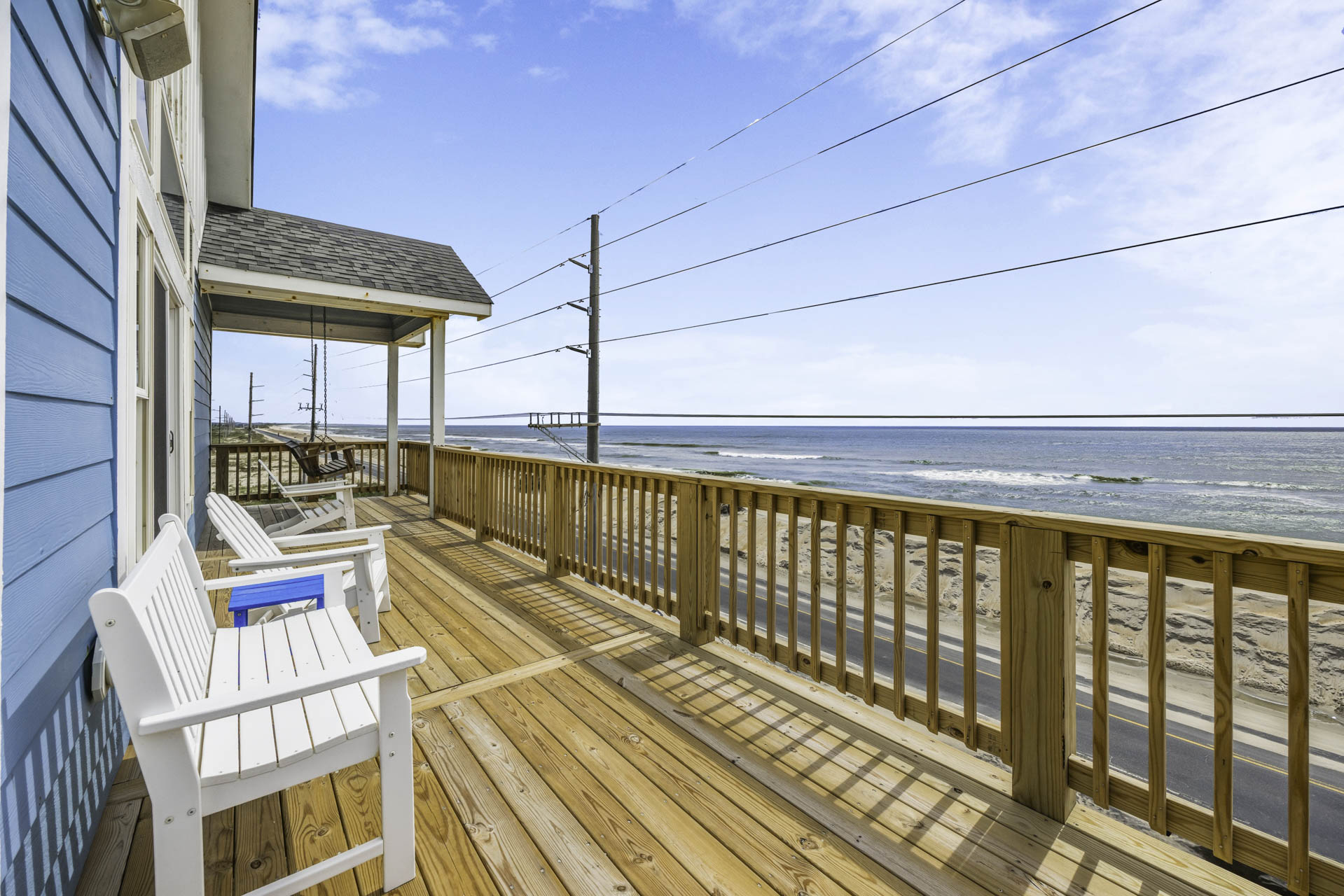 Surf Or Sound Realty 1070 Hatteras Comfort Top Deck