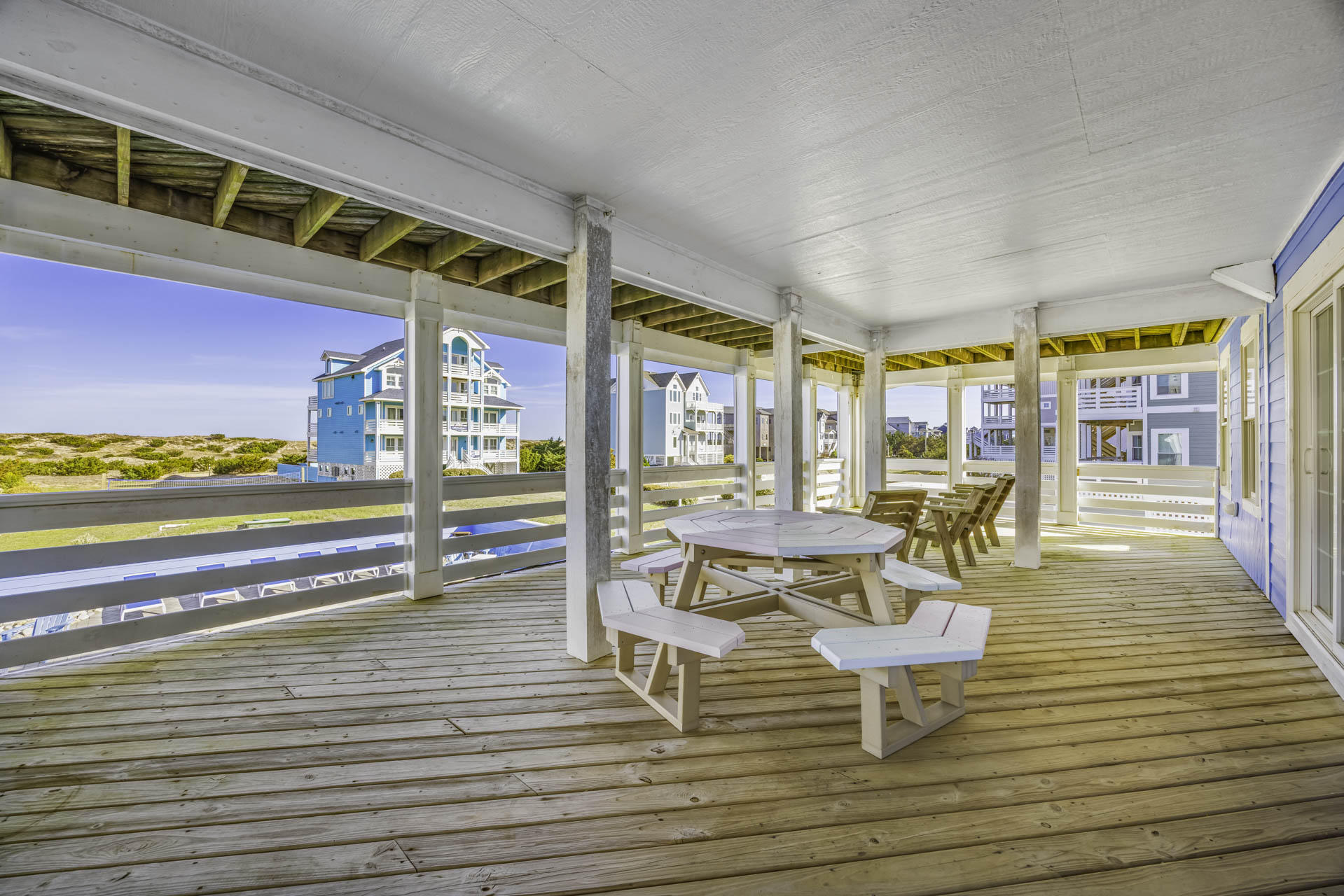 Surf Or Sound Realty 564 High Seas Deck 6