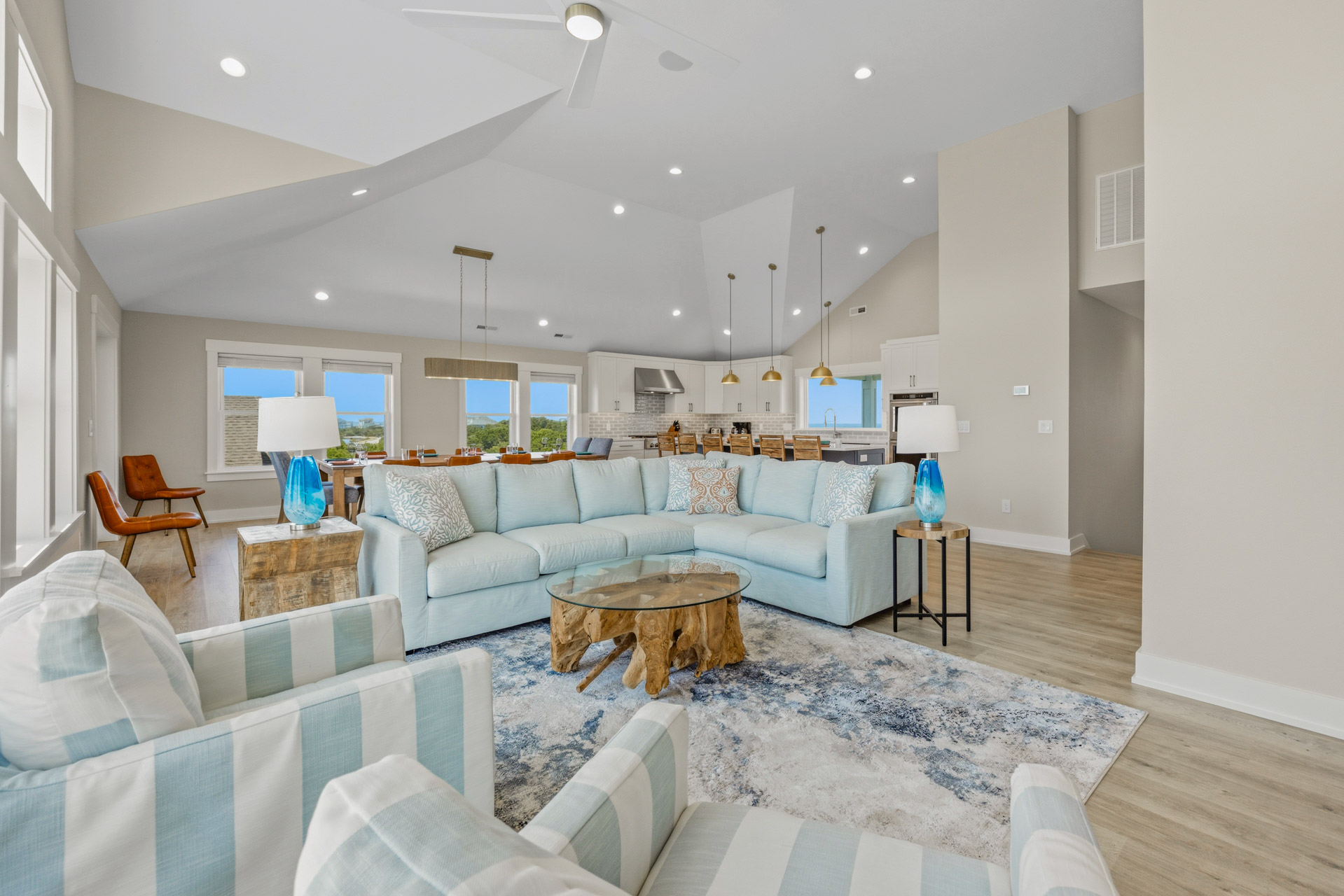 Surf Or Sound Realty 1225 Castaway Cove Great Room 5