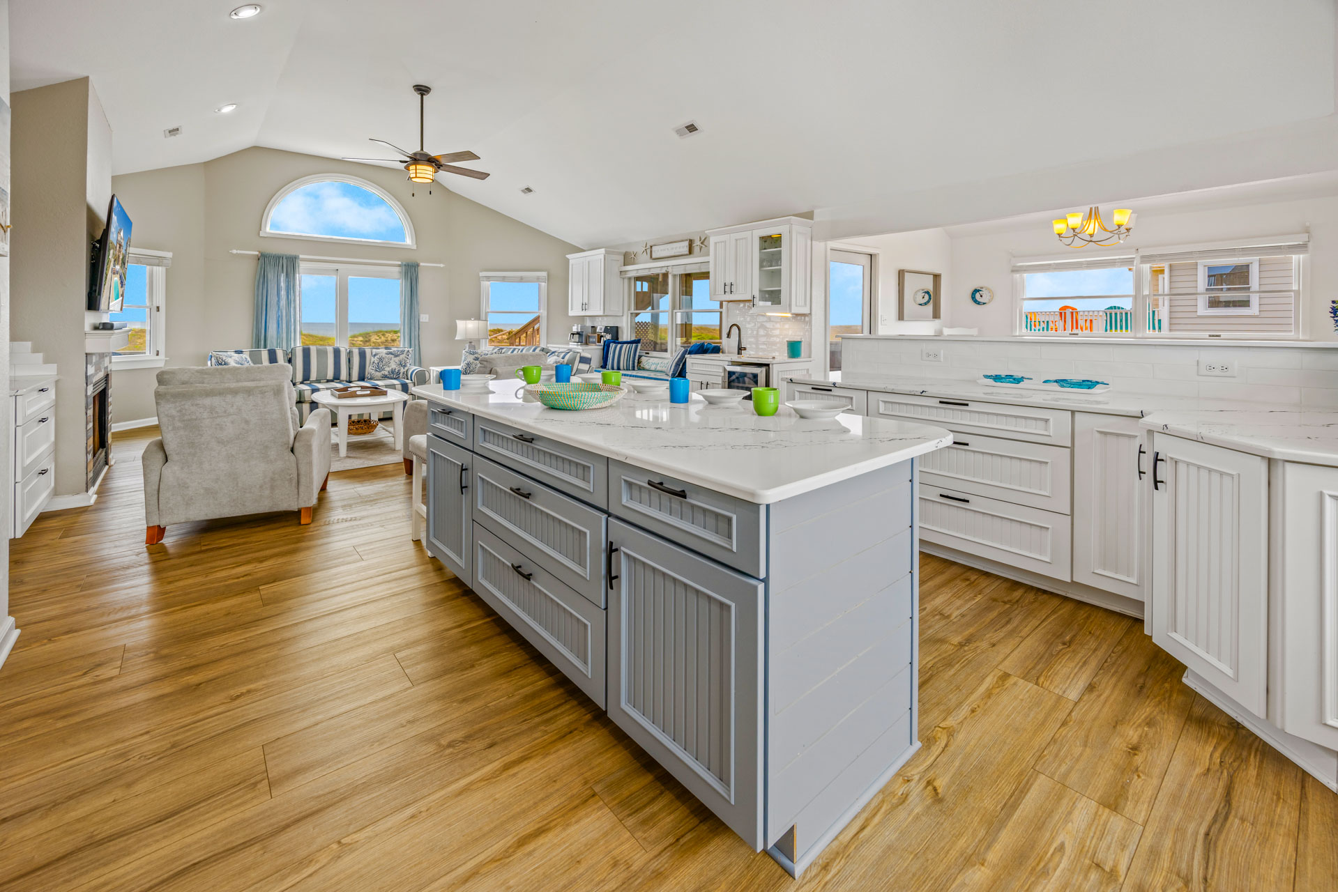 Surf Or Sound Realty 952 Hatteras Jack Kitchen 3