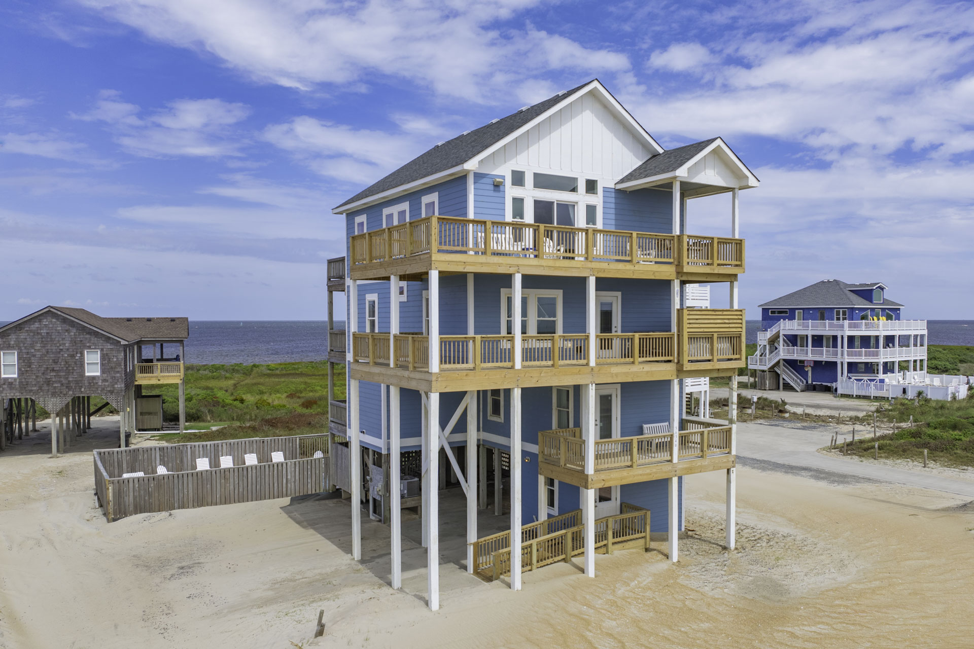 Surf Or Sound Realty 1070 Hatteras Comfort Exterior 3