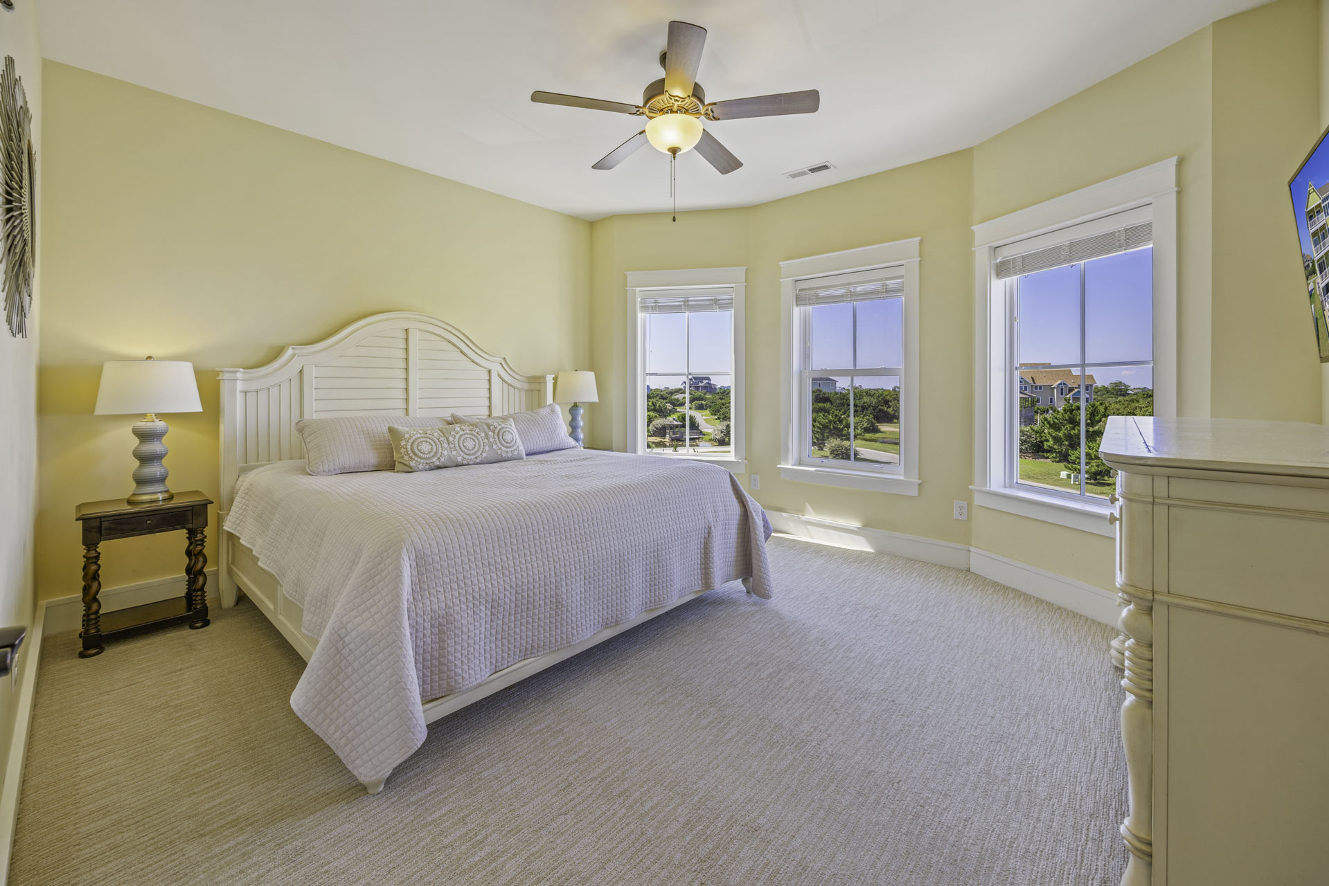 Surf Or Sound Realty 836 Hatteras Grander Bedroom 8 1
