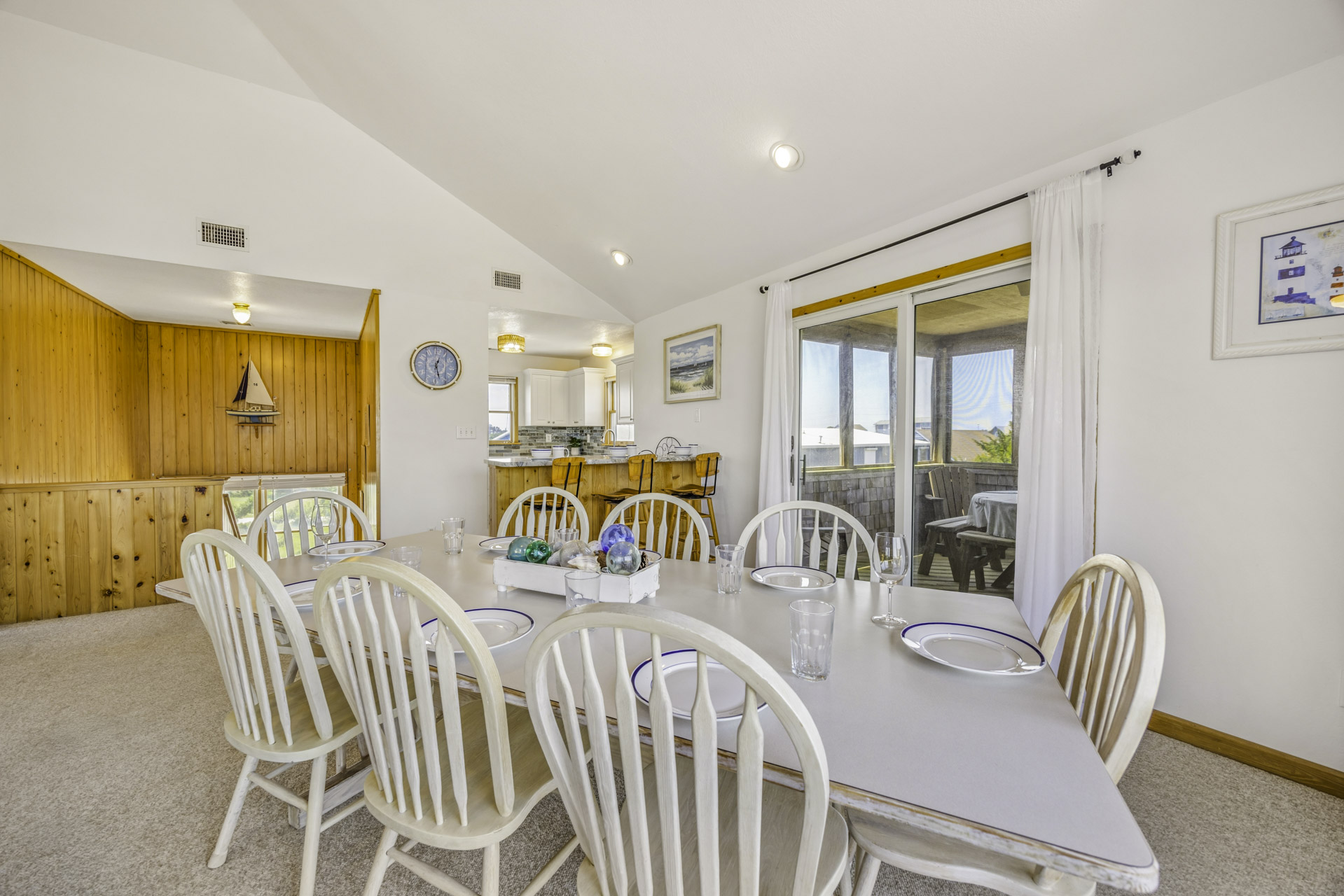 Surf Or Sound Realty 1244 Lokey Livin Dining Area 2