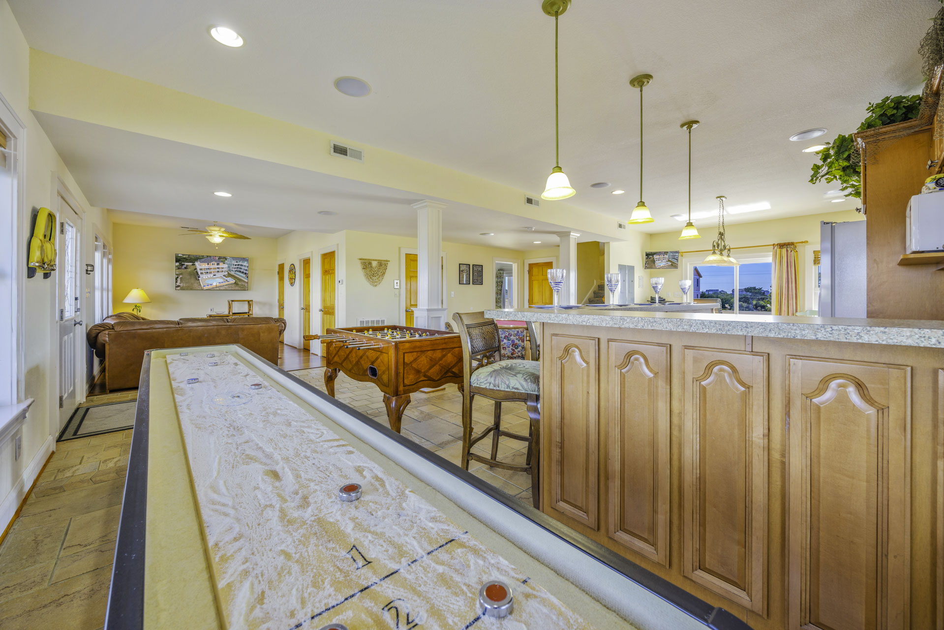 Surf Or Sound Realty 499 Jamaican Me Happy Game Room 9