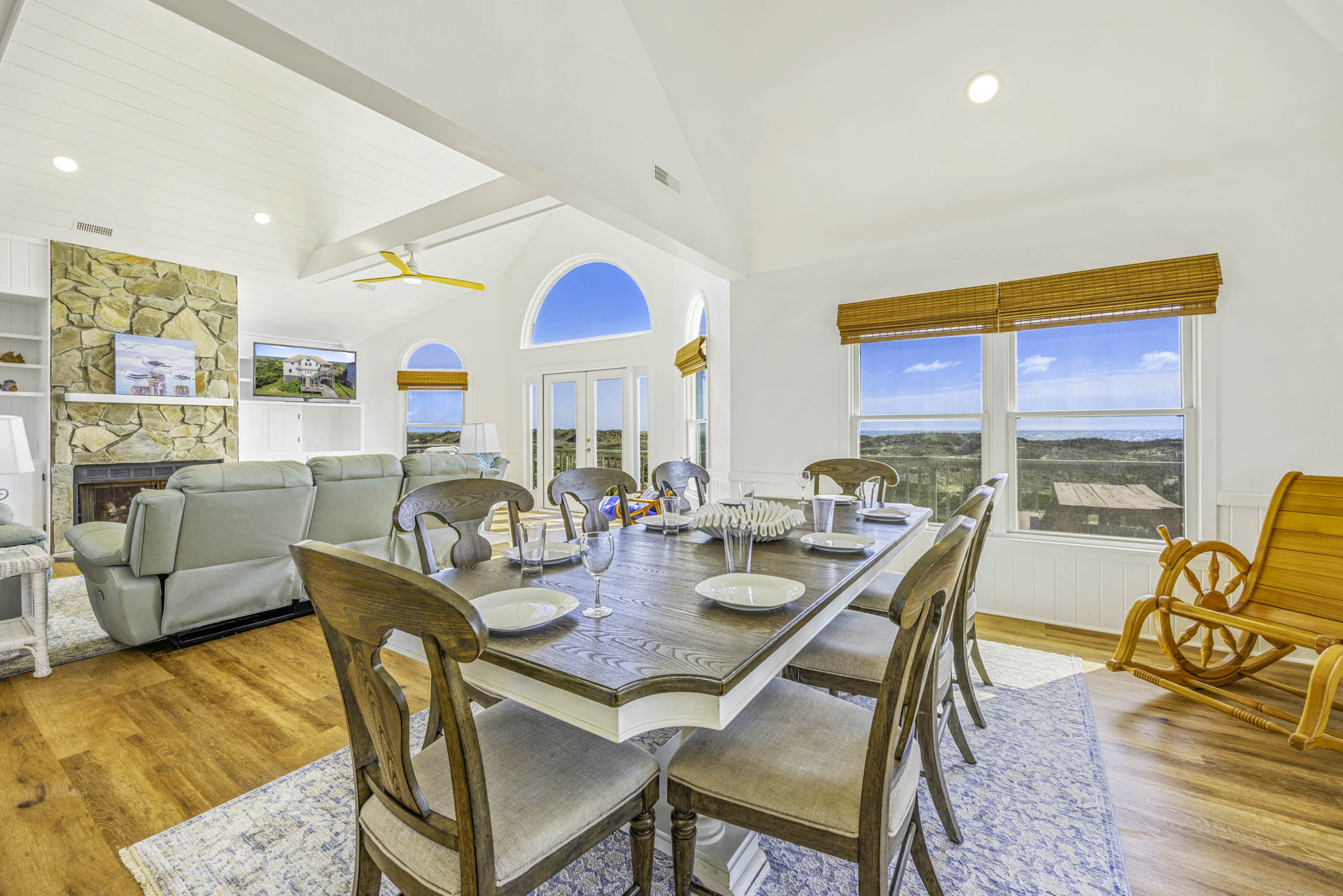 Surf Or Sound Realty 505 Our Beach House Dining Area 4