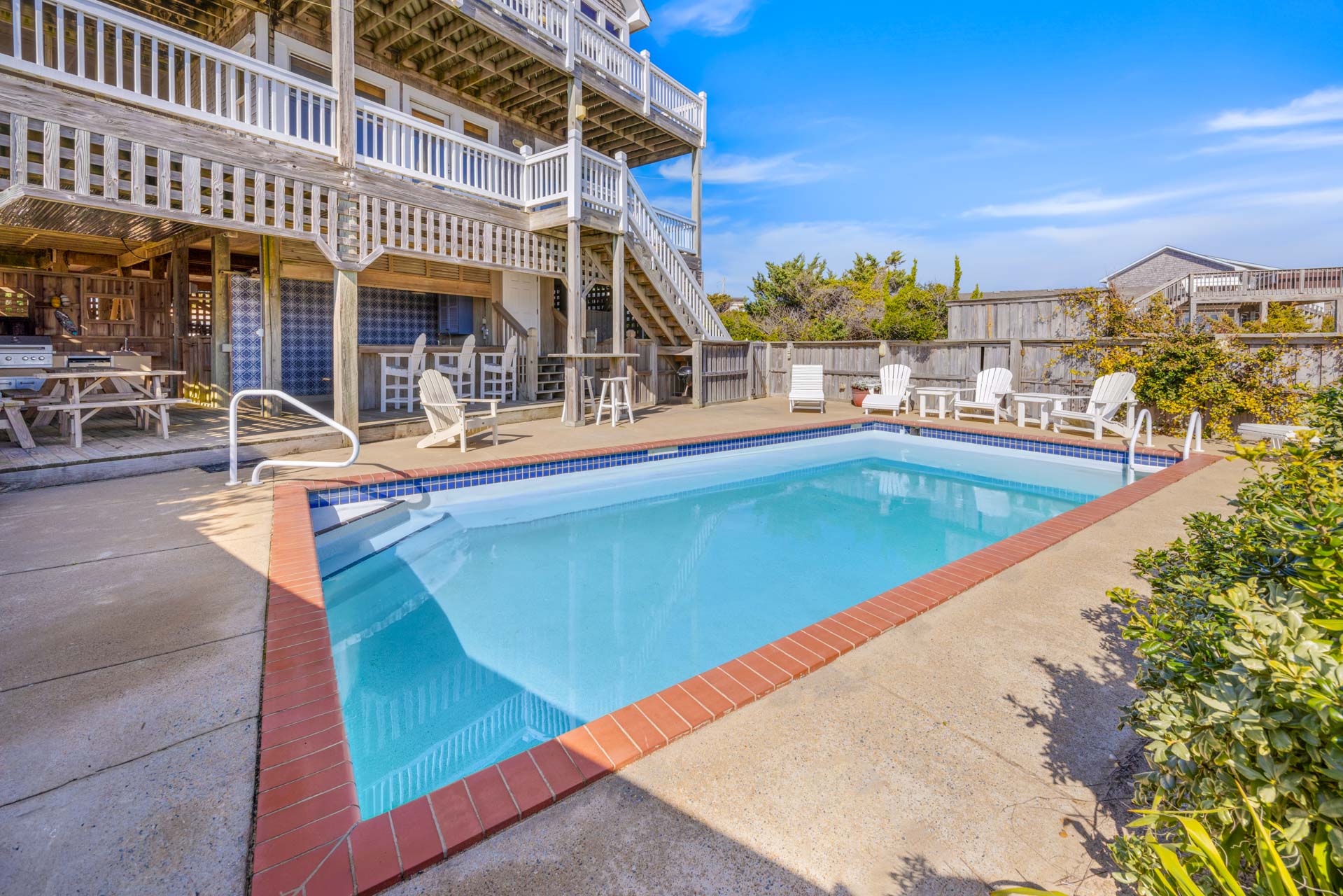 Surf Or Sound Realty 377 Hatteras Moon Pool Area 6