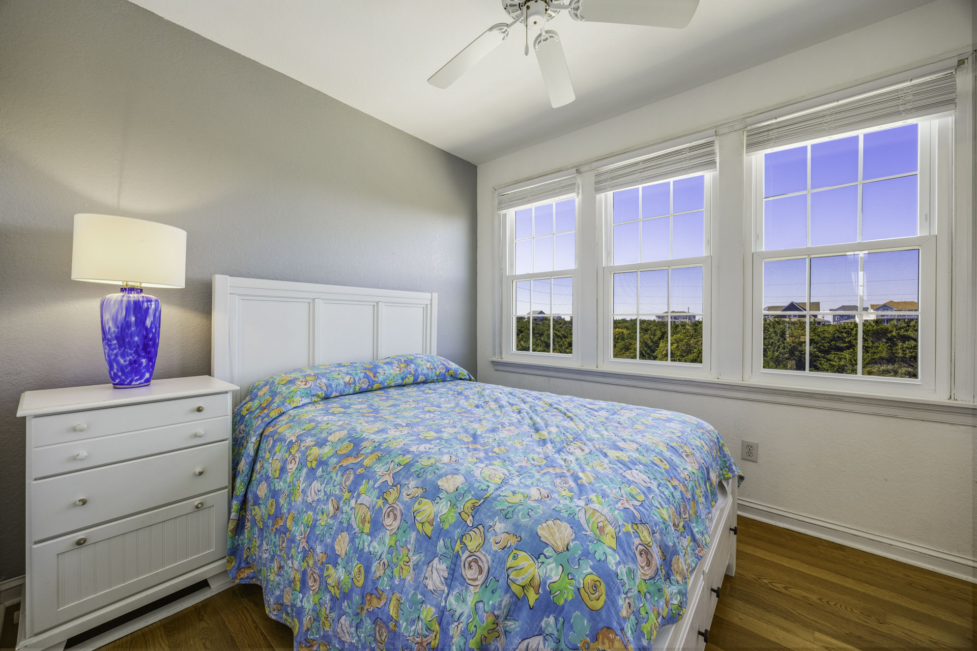 Surf Or Sound Realty 584 Skipper's Gig Bedroom 3 1