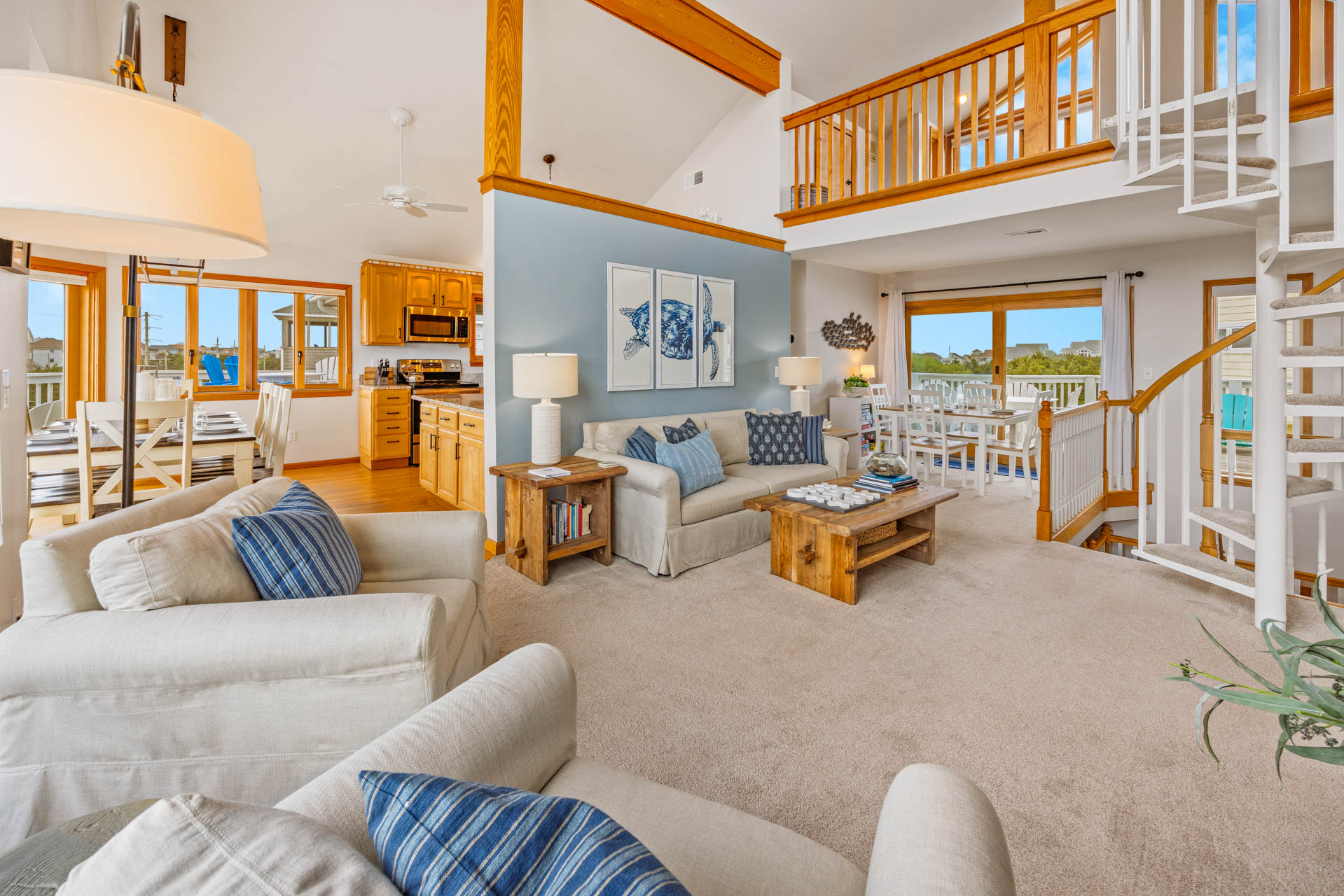Surf Or Sound Realty 638 The Hatteras House Great Room 4