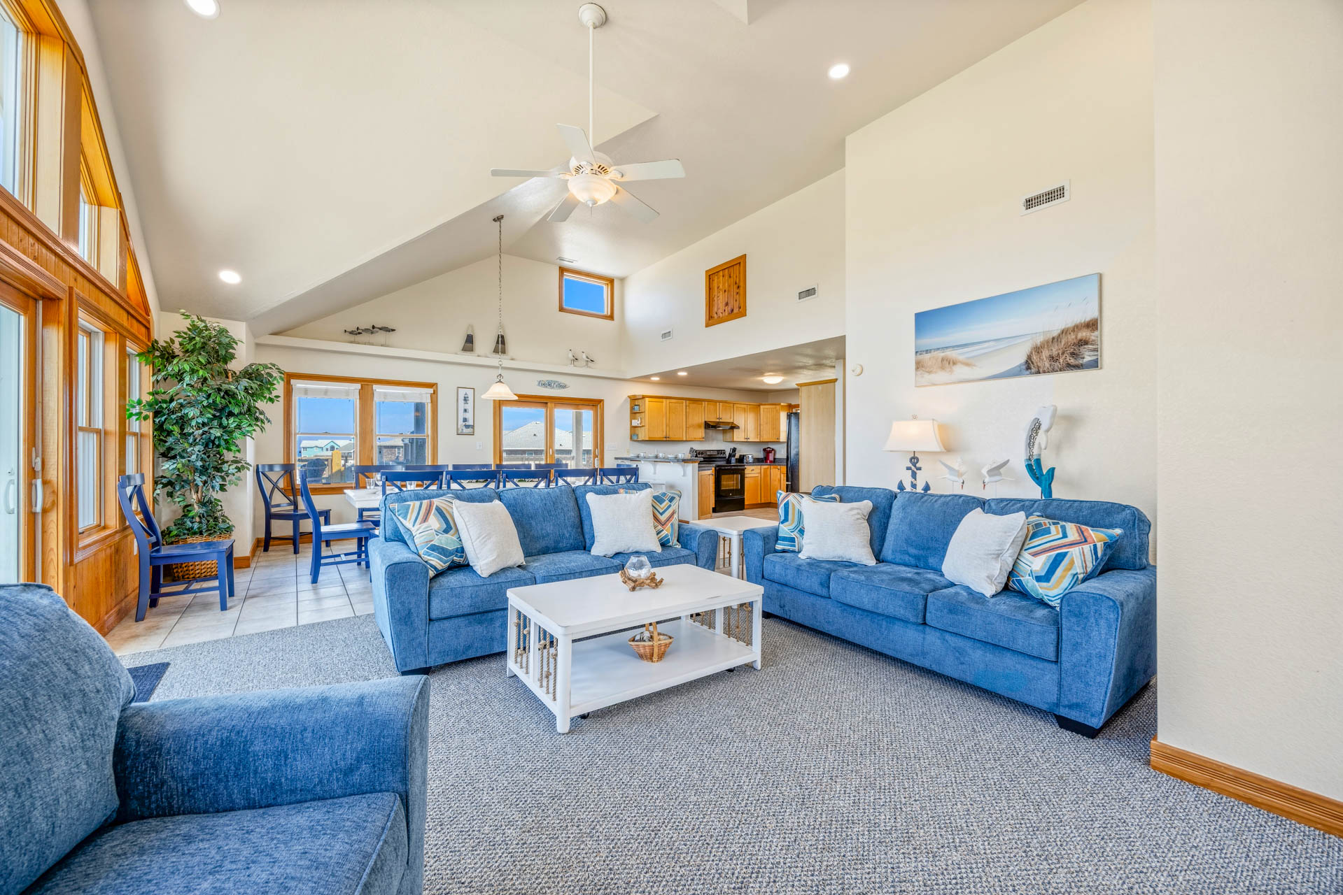 Surf Or Sound Realty 928 Surfs Up Rodanthe Great Room 4