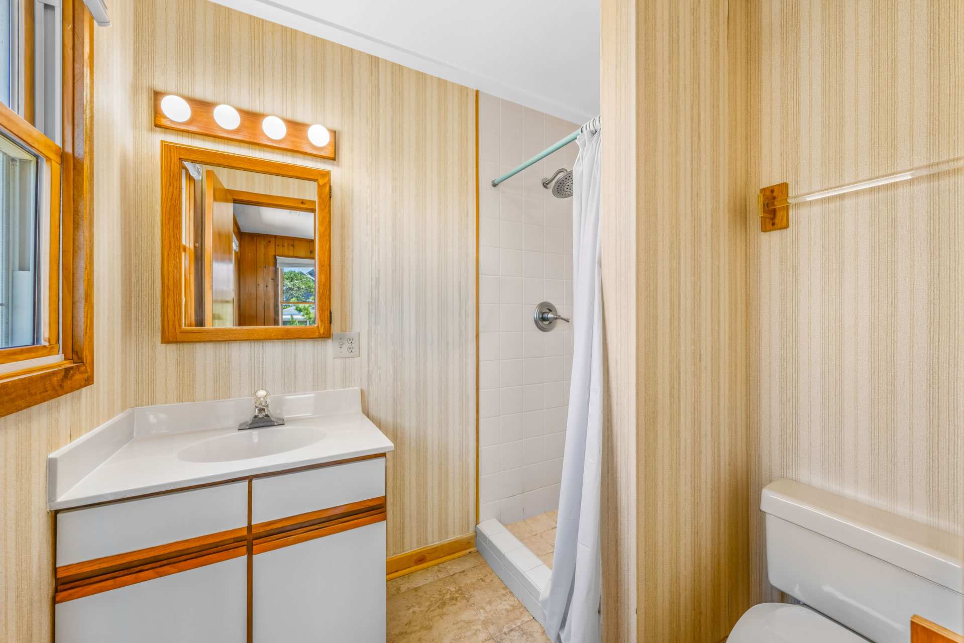 Surf Or Sound Realty 134 Aquarius Bedroom 1 3