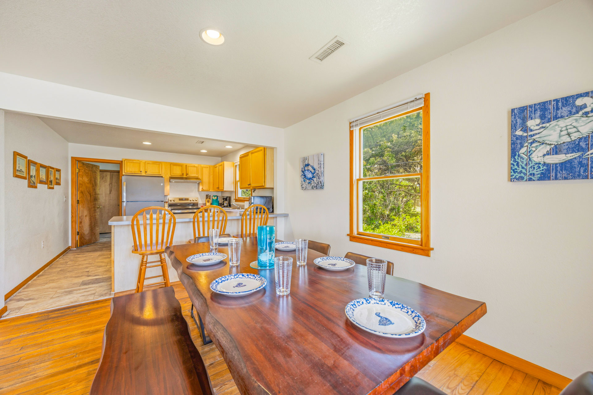 Surf Or Sound Realty 171 Boreas Dining Area 1