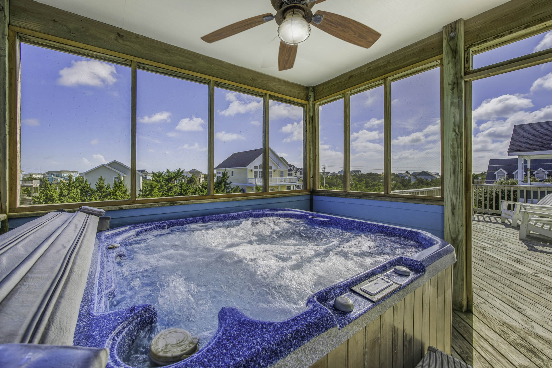 Surf Or Sound Realty 451 Five Fathoms Hot Tub