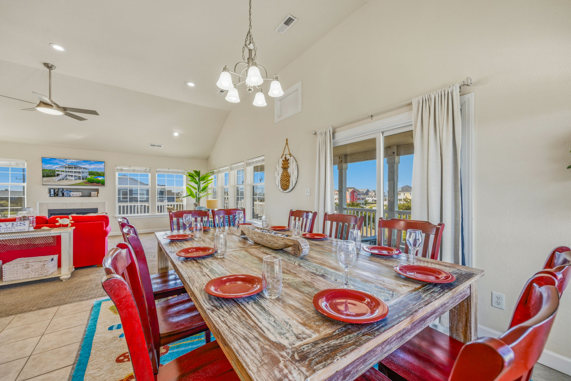 Surf Or Sound Realty 823 Sounds Good 2 Me Dining Area 4