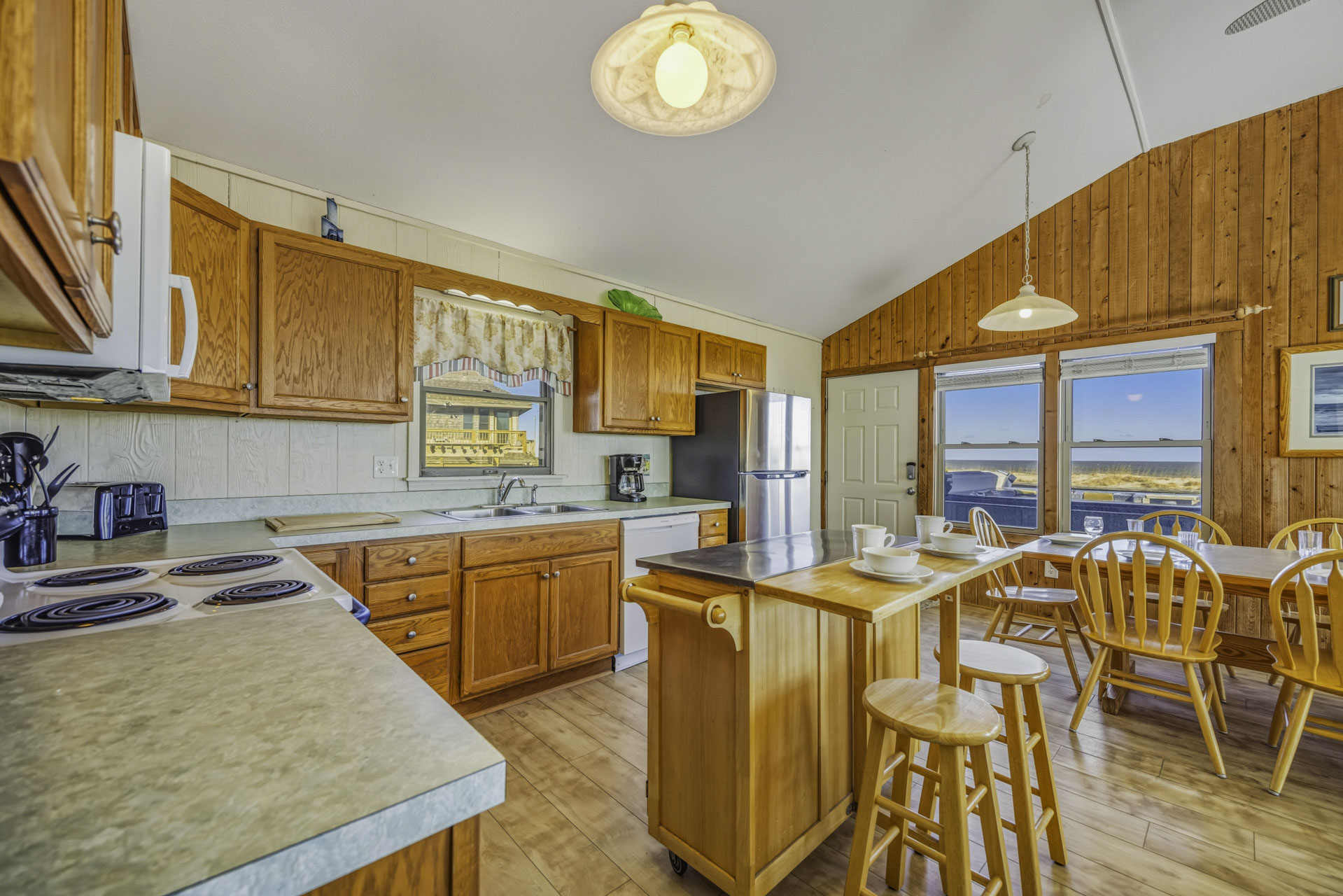 Surf Or Sound Realty 874 Bella Beach Box Kitchen 1