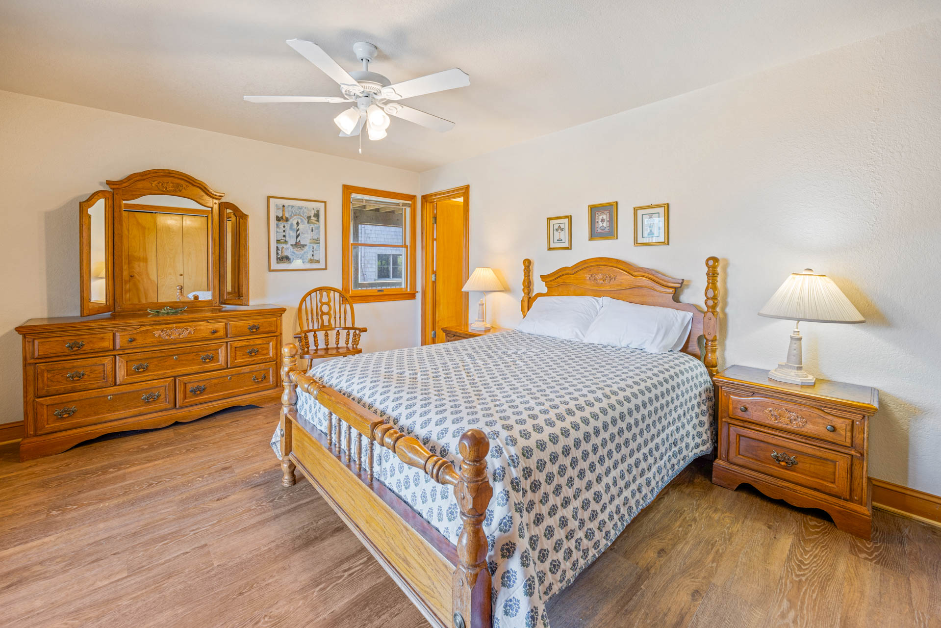 Surf Or Sound Realty 1129 Sea Queen Bedroom 3 2