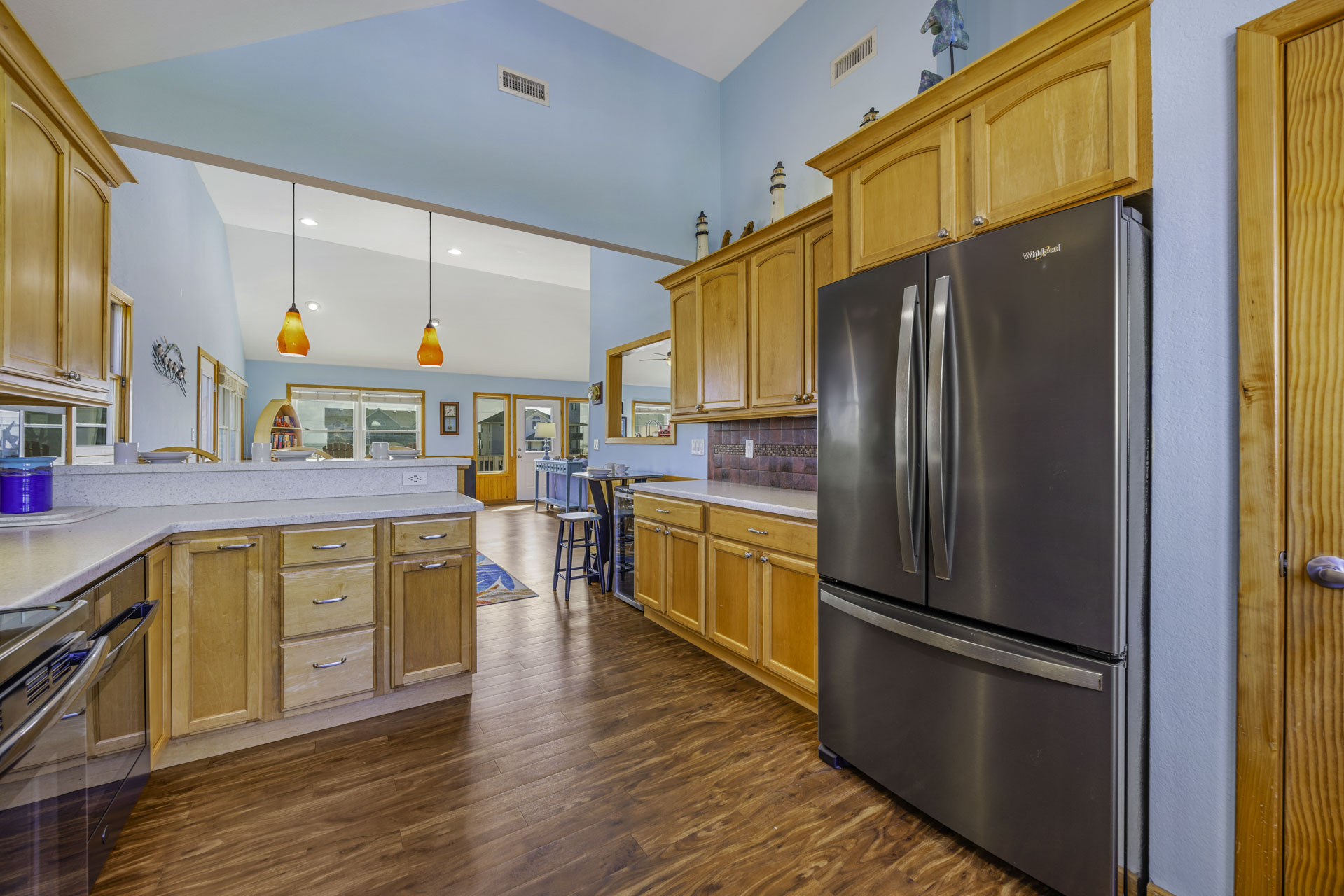 Surf Or Sound Realty 725 Sea Winds Kitchen 2