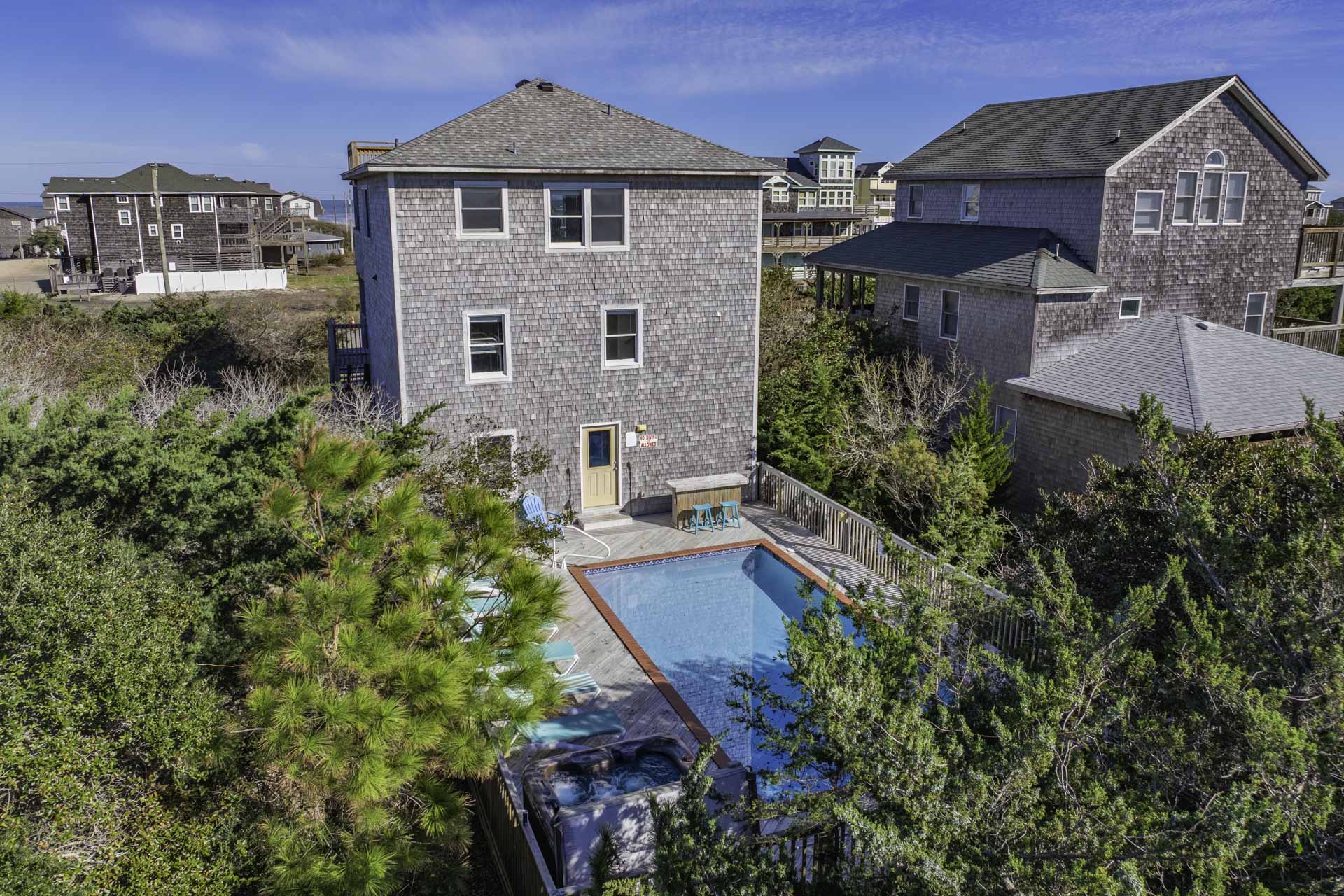 Surf Or Sound Realty 338 Beach House Exterior 6