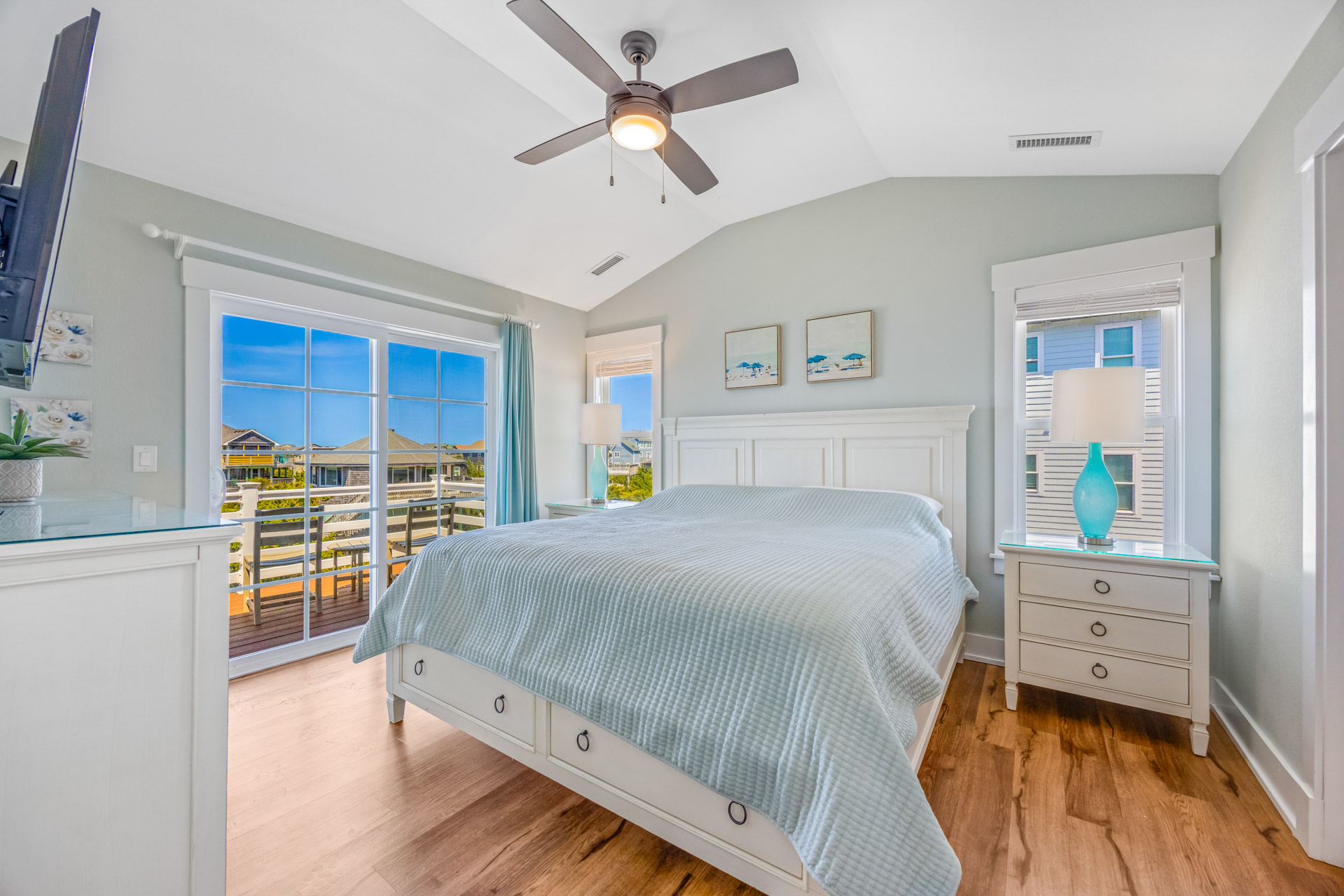 Surf Or Sound Realty 884 Starfish Story Bedroom 1 1