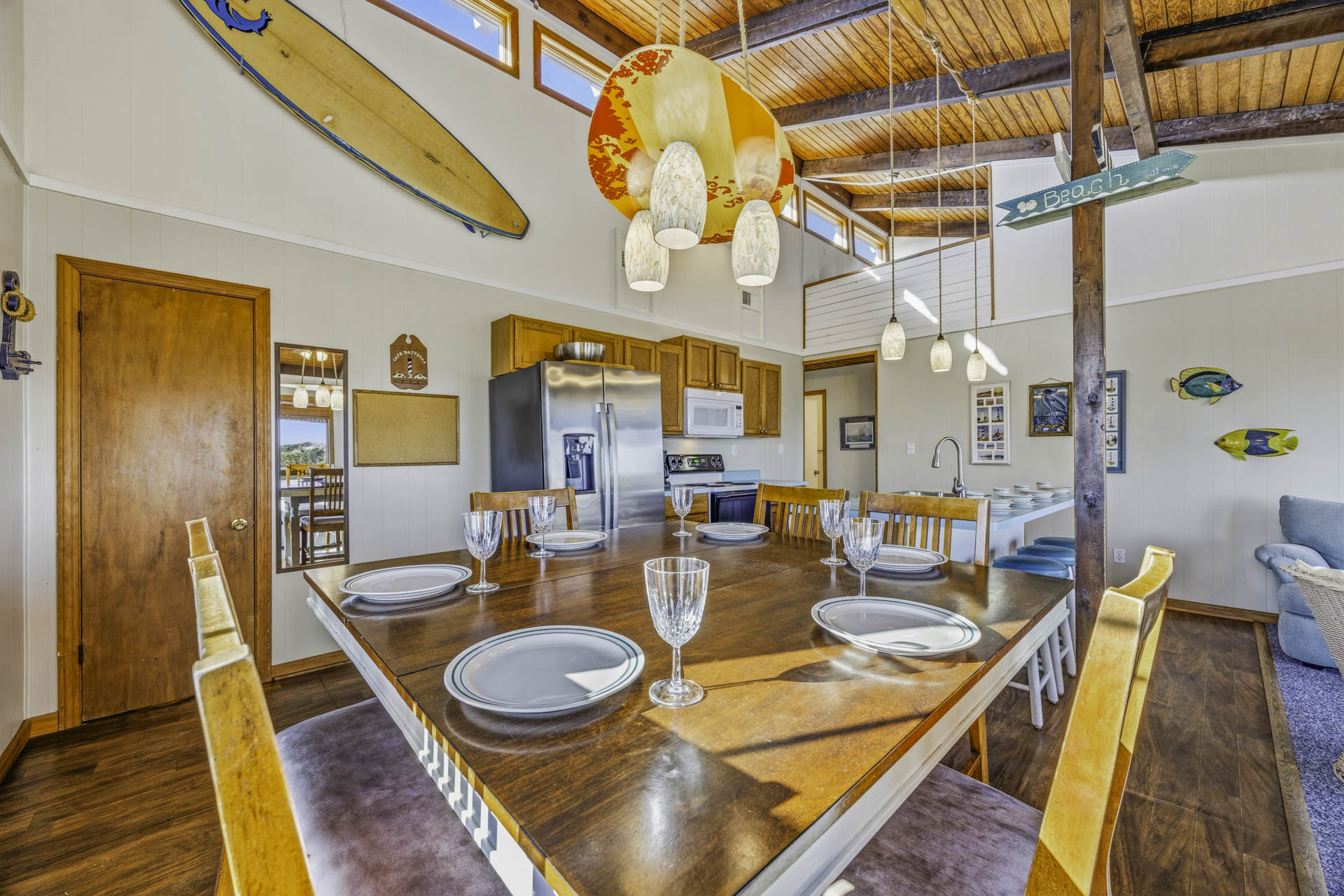 Surf Or Sound Realty 861 Kinnakeet Retreat Dining Area 1