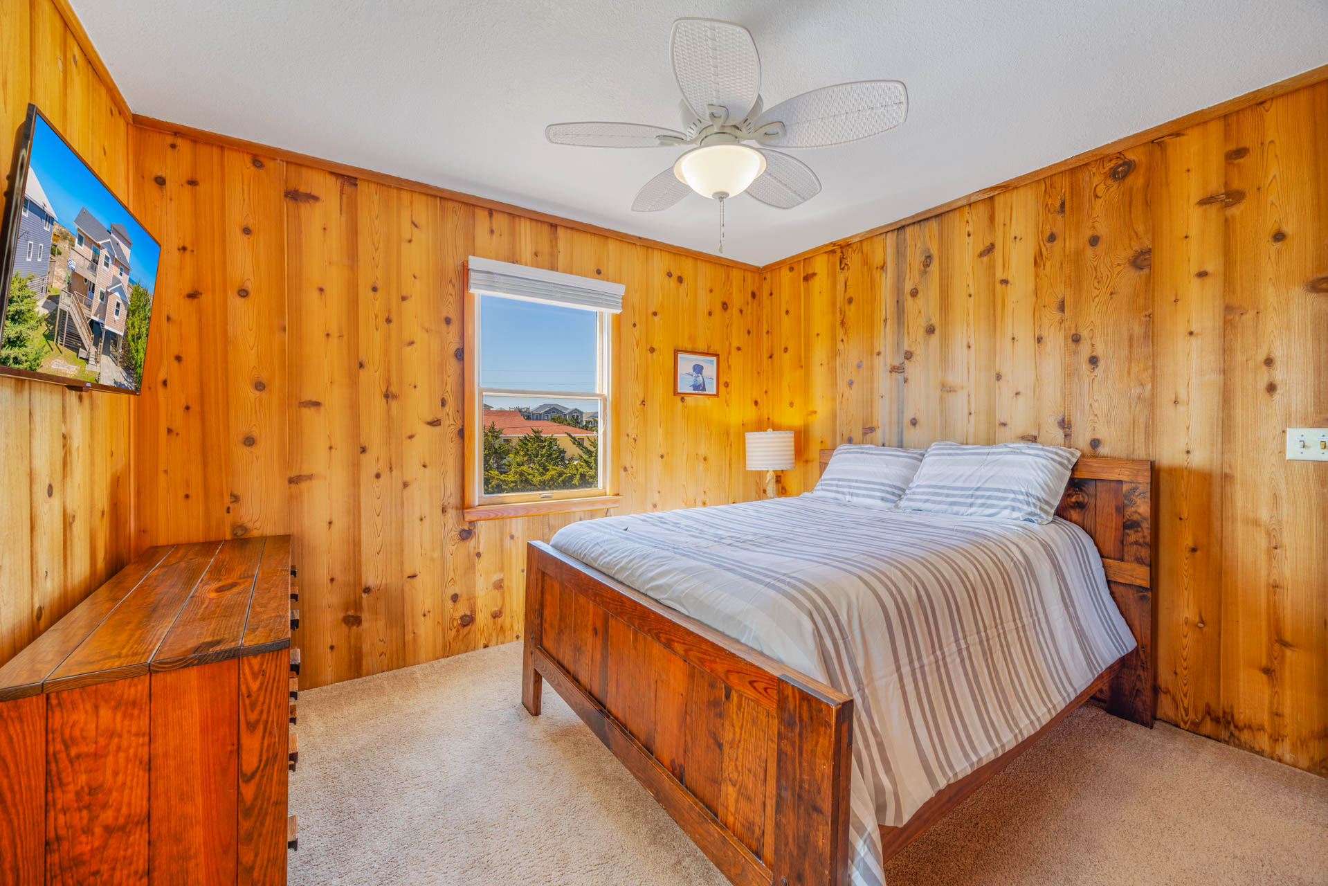 Surf Or Sound Realty 1066 Waves Goodbye Bedroom 4 2