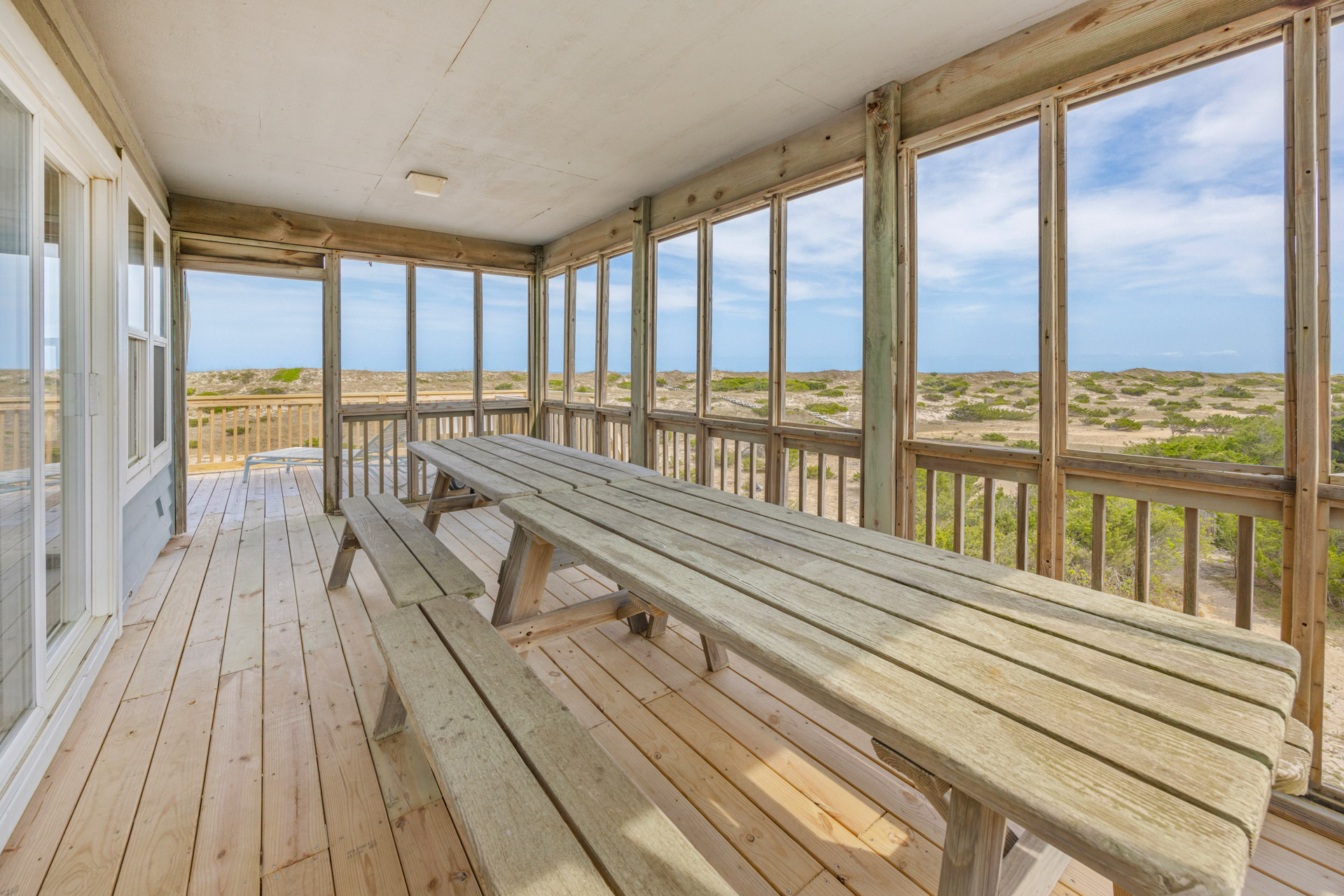 Surf Or Sound Realty 605 Intuition Porch 2