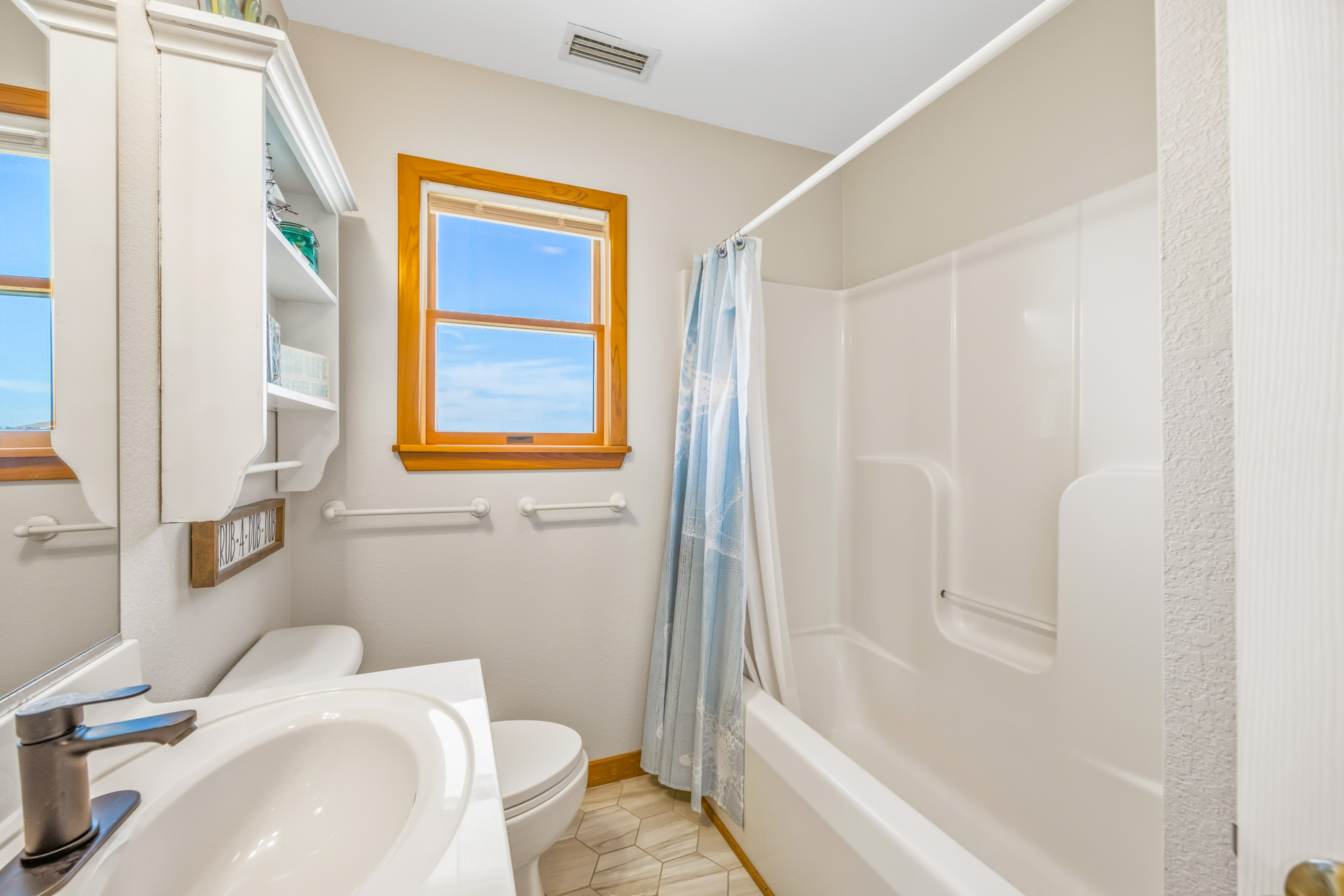 Surf Or Sound Realty 915 Smores And Shores Bedroom 1 3