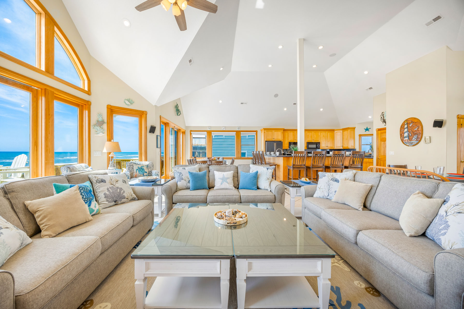 Surf Or Sound Realty 1145 Walkin On Sunshine Hatteras Great Room 3