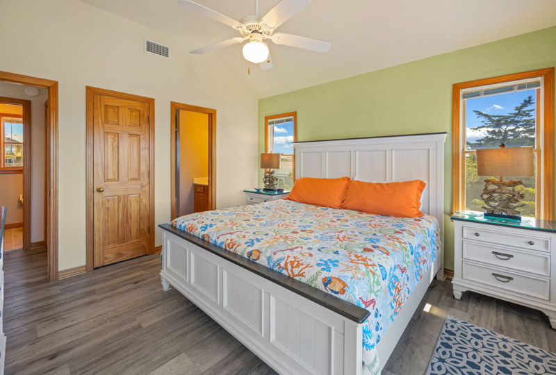 Surround Sound Avon 1197 Surf or Sound