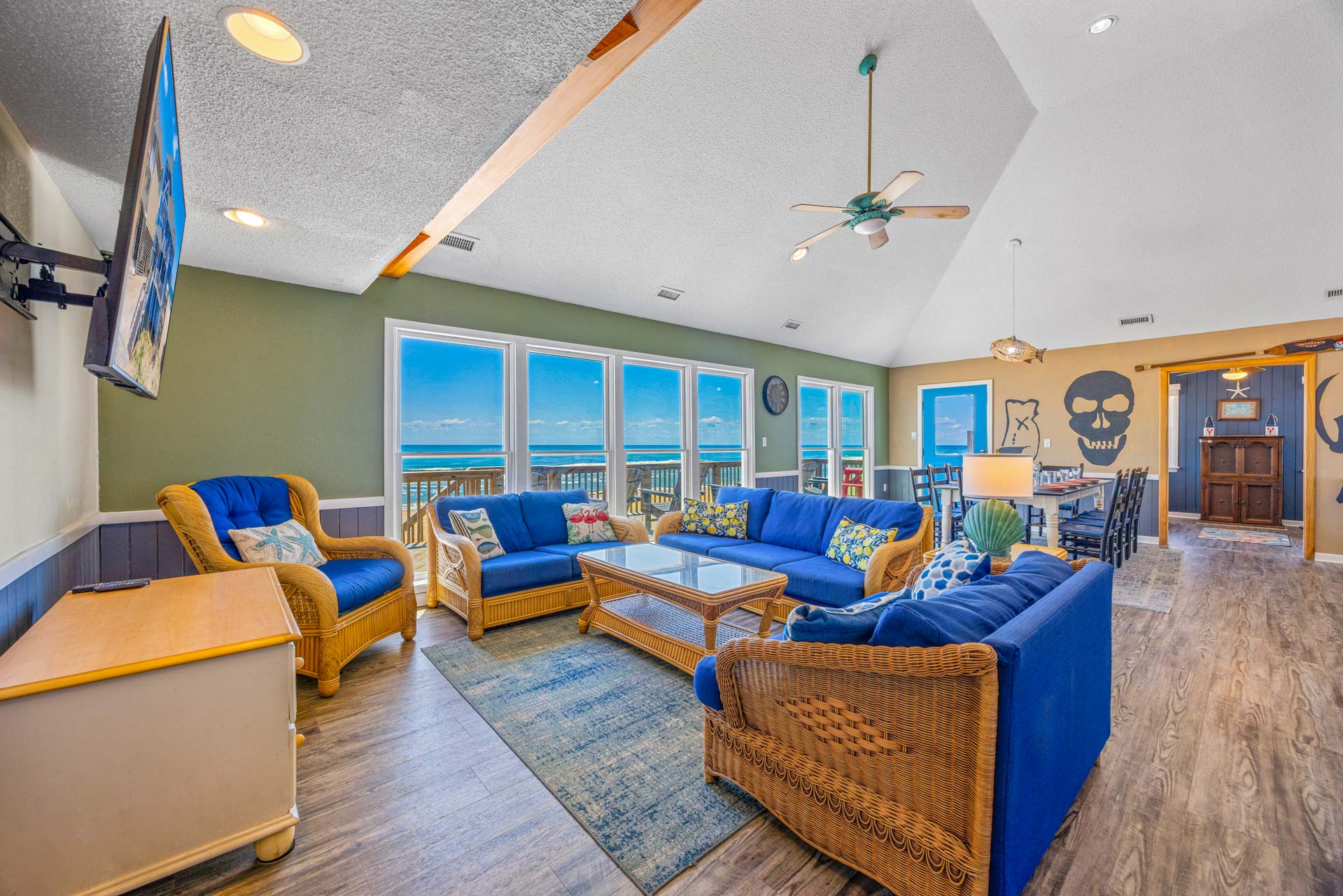 Surf Or Sound Realty 1111 Beachfront Pirates Great Room 1