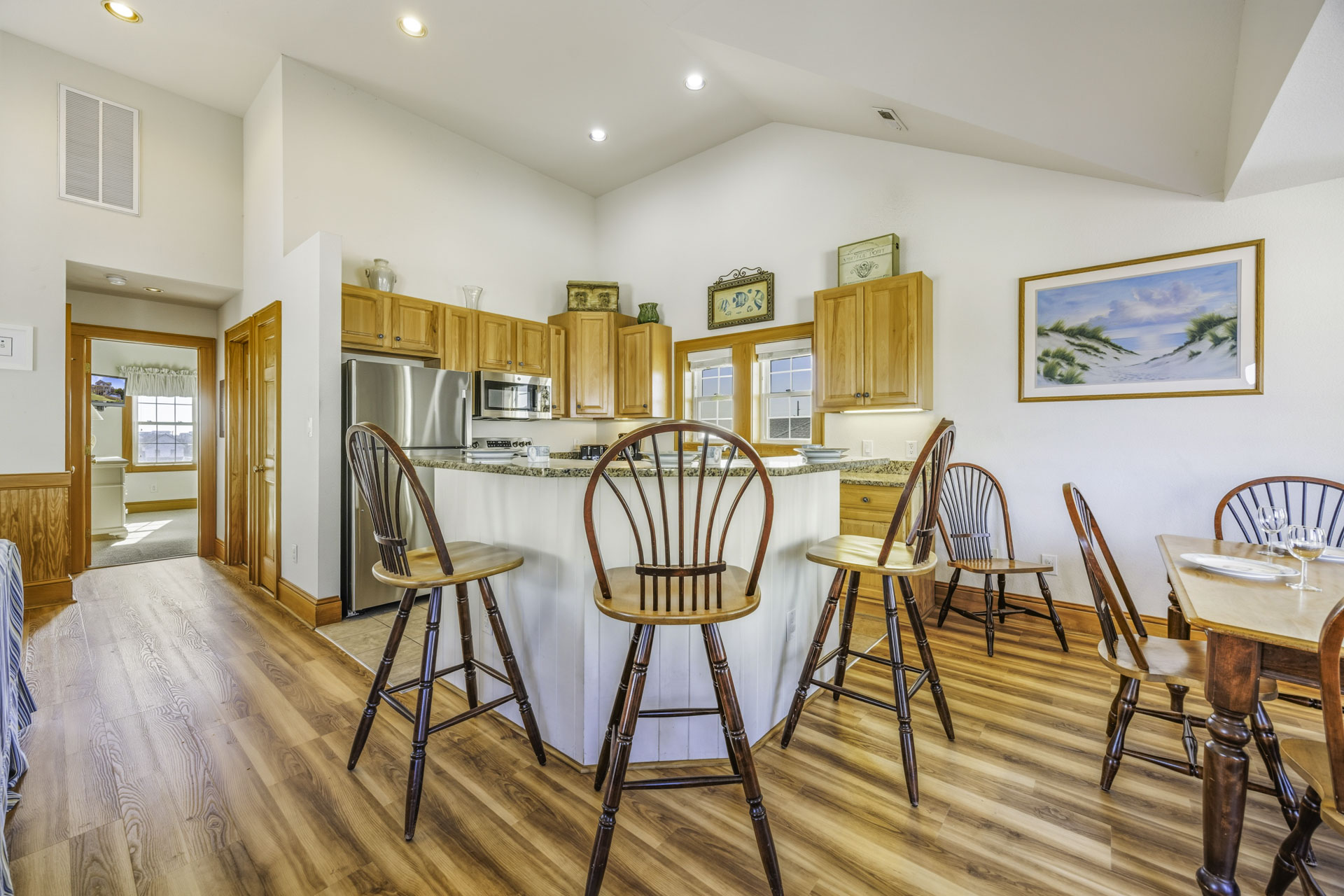 Surf Or Sound Realty 902 Triple Fins Dining Area 1