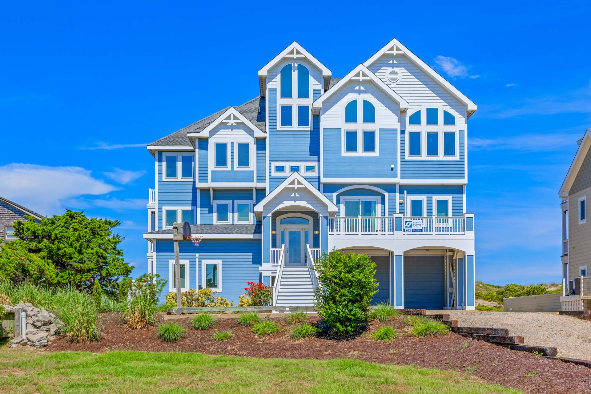 Surf Or Sound Realty 652 Castlemere Exterior 2