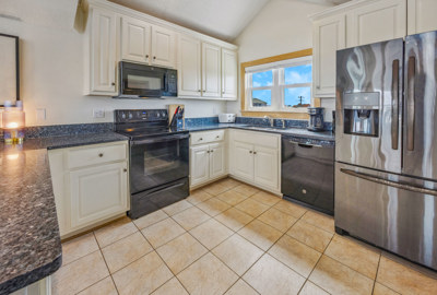 Surf Or Sound Realty 1028 Southern Exposure Kitchen 2