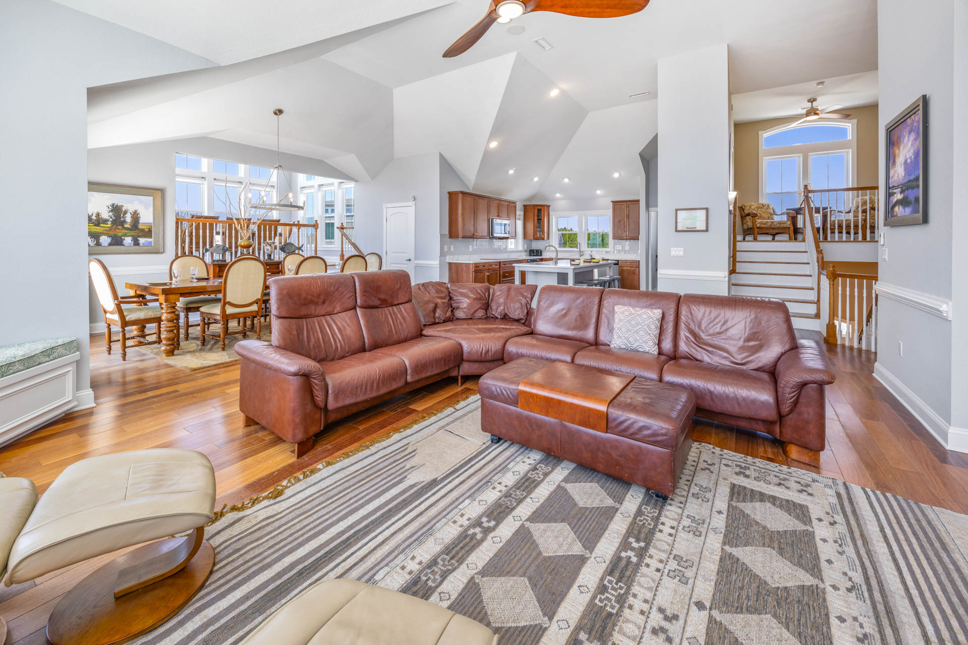Surf Or Sound Realty 685 Shooting Star Great Room 4