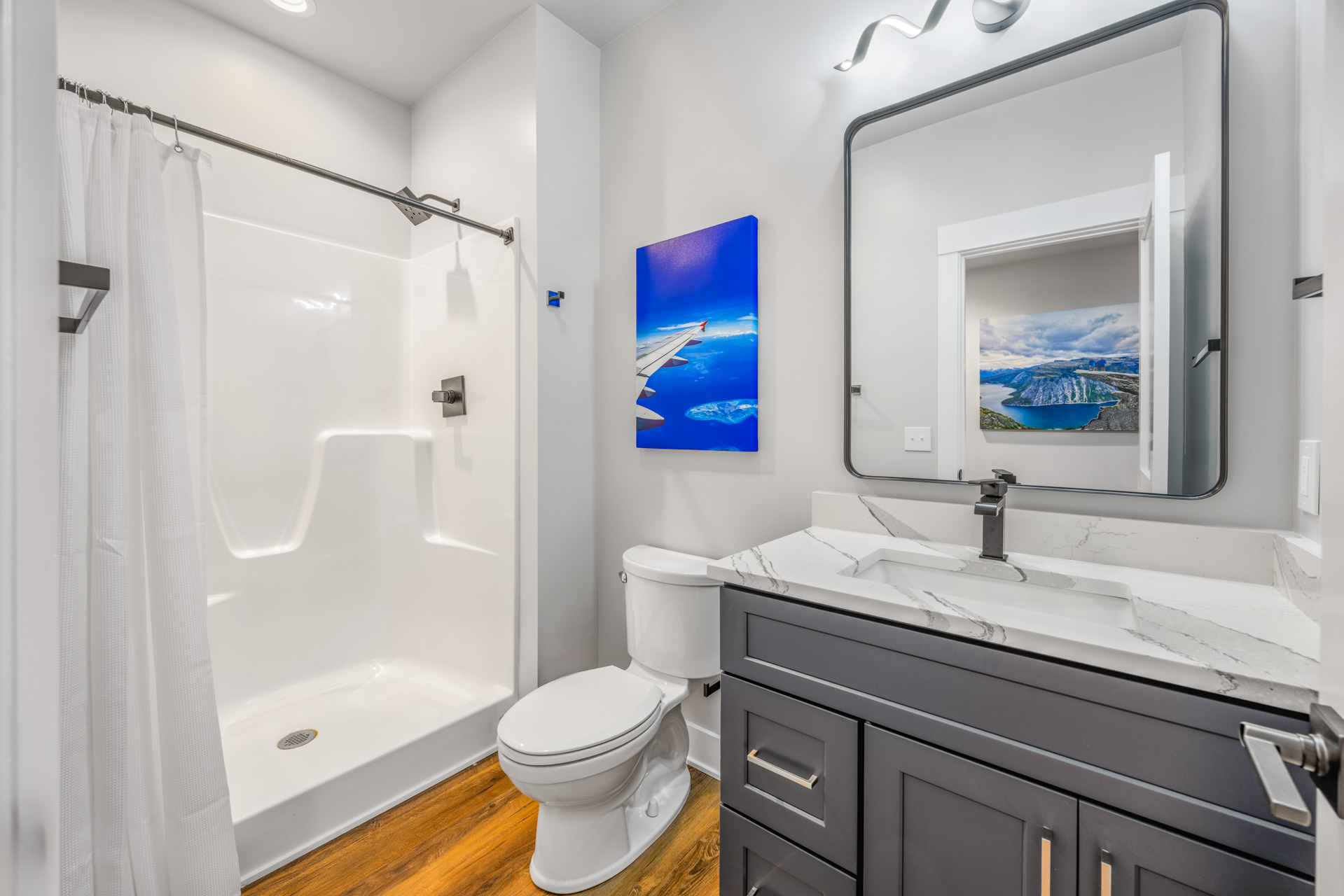 Surf Or Sound Realty 1204 Ocean's 12 Bedroom 8 4
