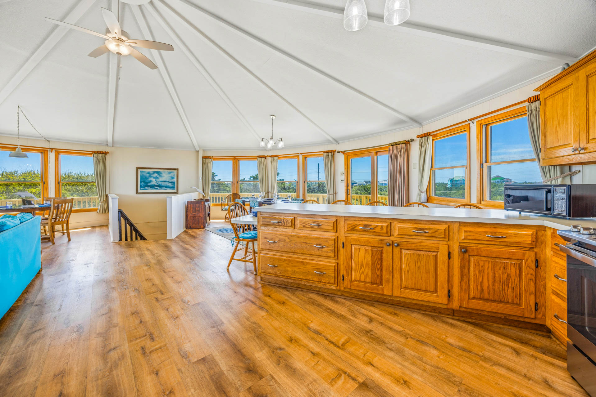 Surf Or Sound Realty 914 Cottage On The Dune Kitchen 6