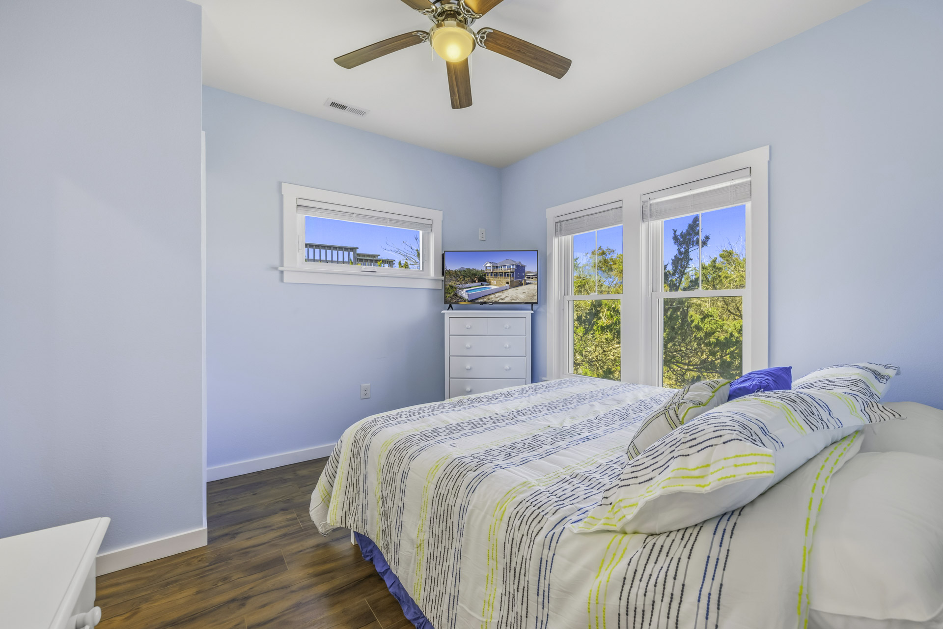 Surf Or Sound Realty 1237 Bella Salvo Bedroom 2 1