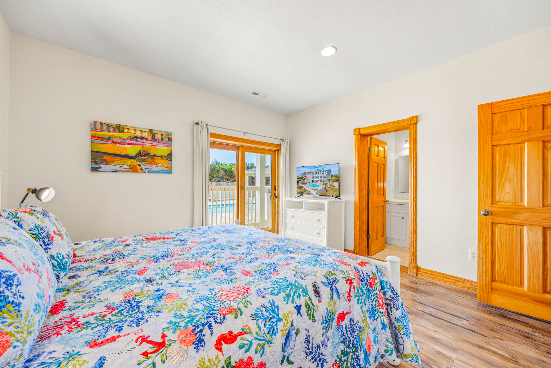 Surf Or Sound Realty 1126 Splash Landing Bedroom 5 2