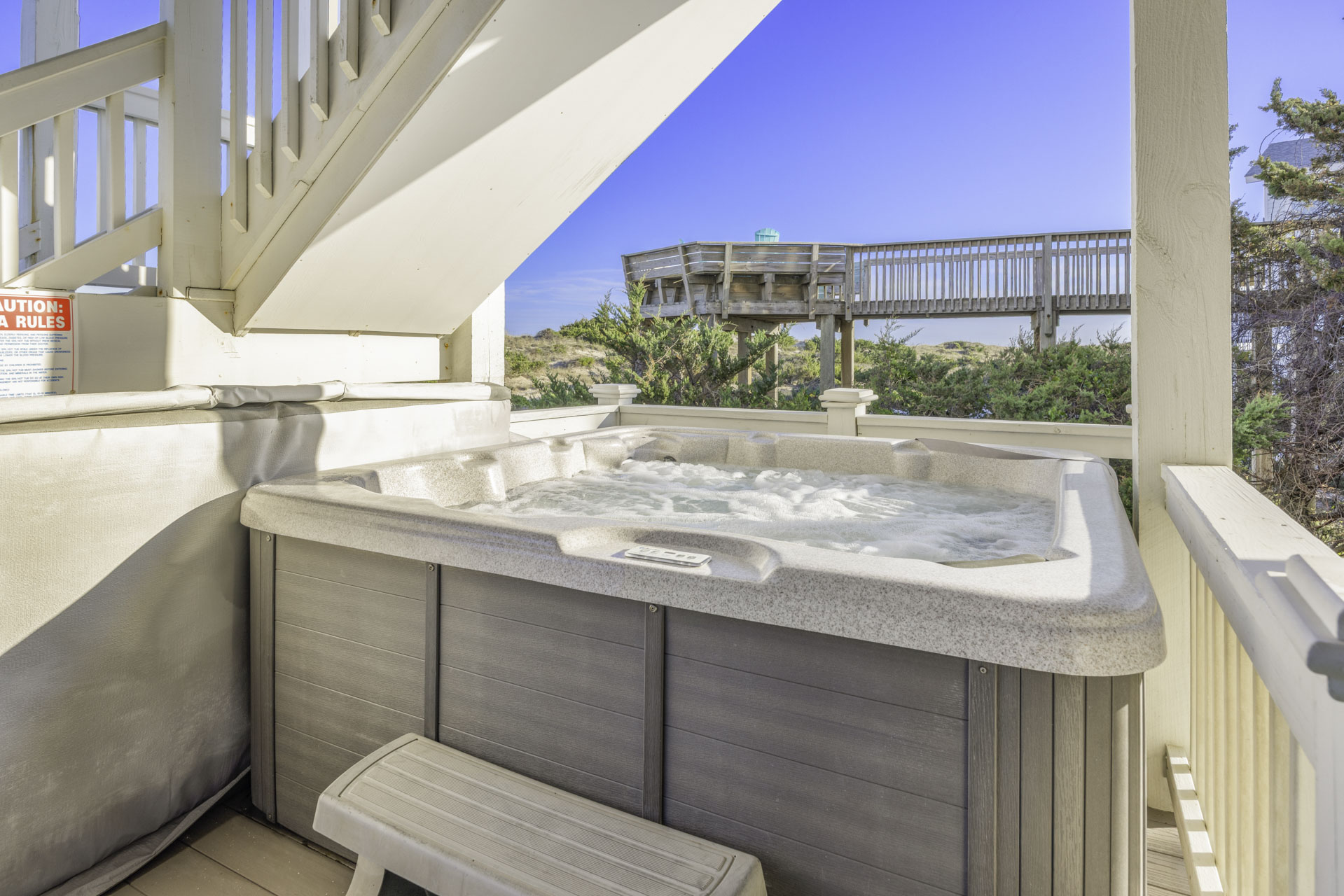 Surf Or Sound Realty 270 Seagate Station Hot Tub