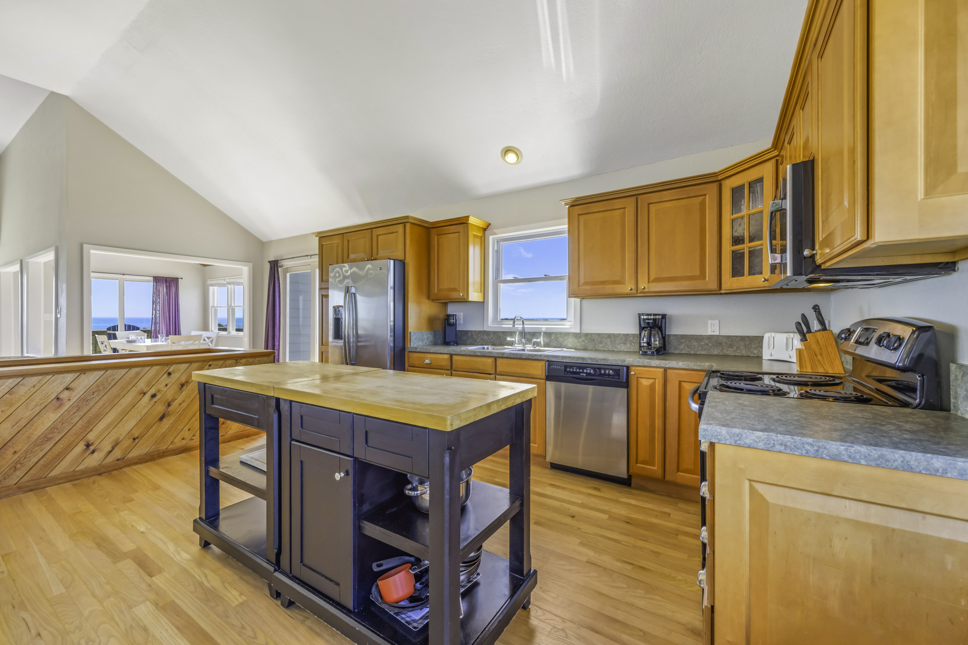 Surf Or Sound Realty 743 Champagne Views Kitchen 1