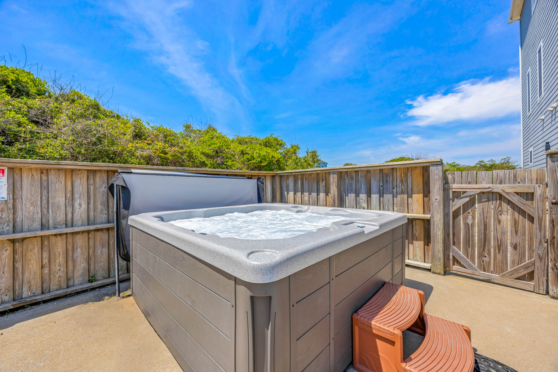 Surf Or Sound Realty 1251 Whispering Sands Hot Tub 1