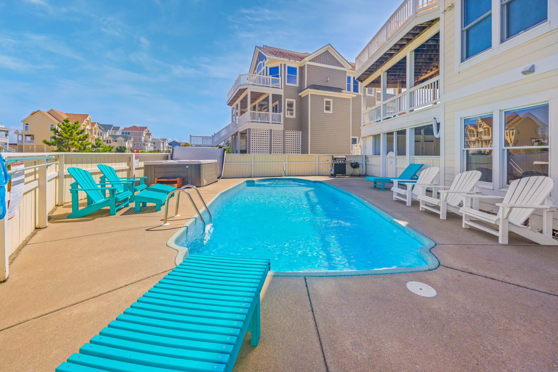 Surf Or Sound Realty 789 Ocean Isle Pool Area 2