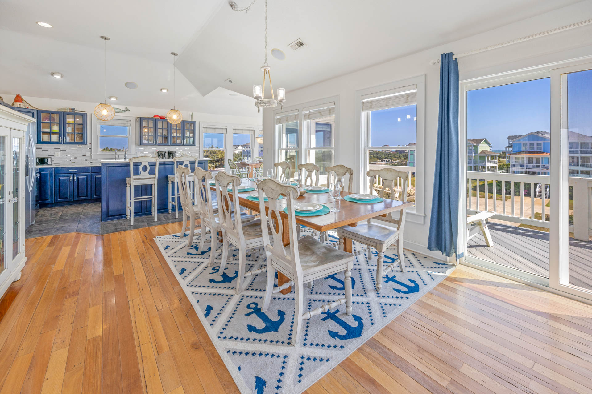 Surf Or Sound Realty 504 Sunny Shores Dining Area 1