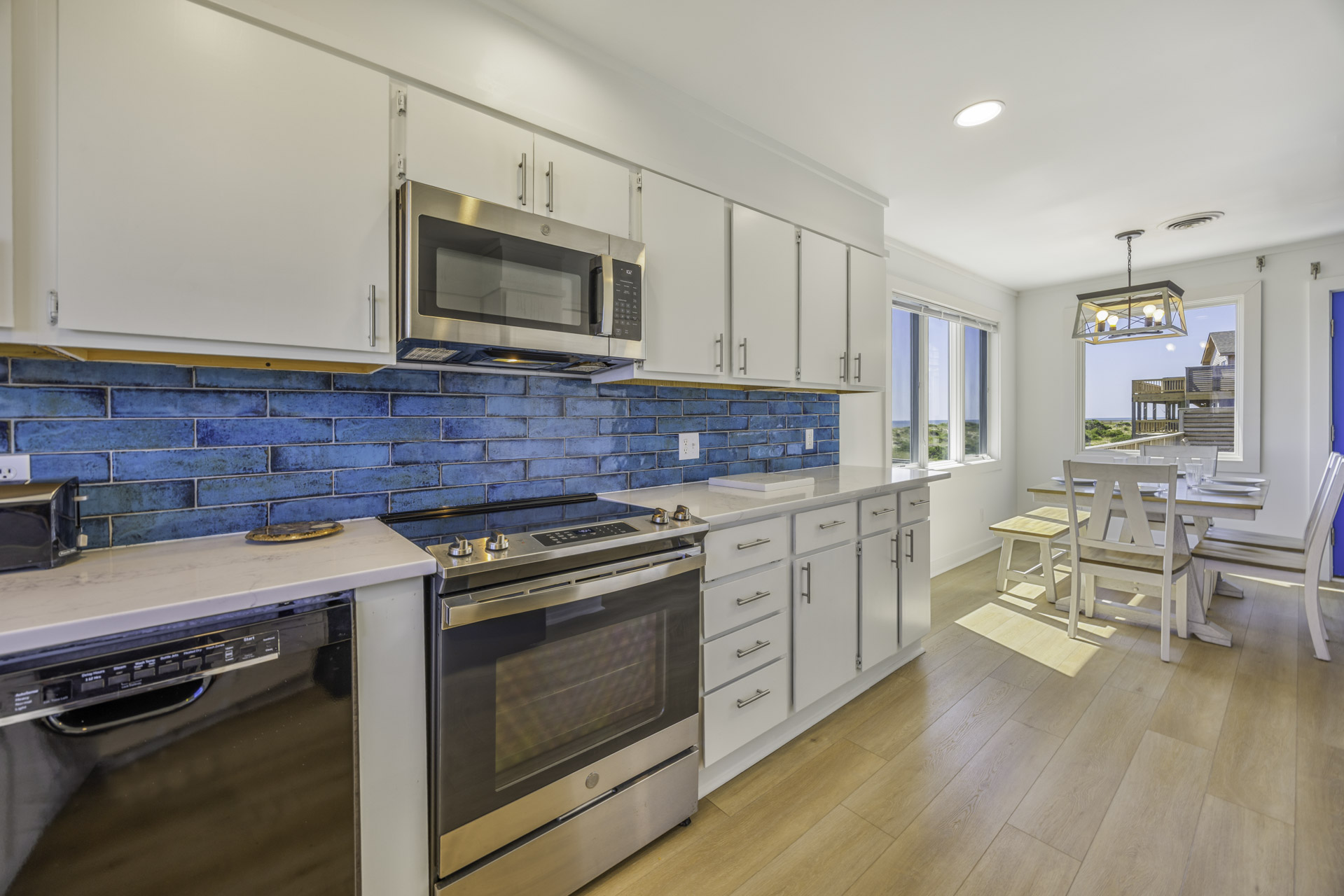 Surf Or Sound Realty 1097 Harmona Kitchen 2