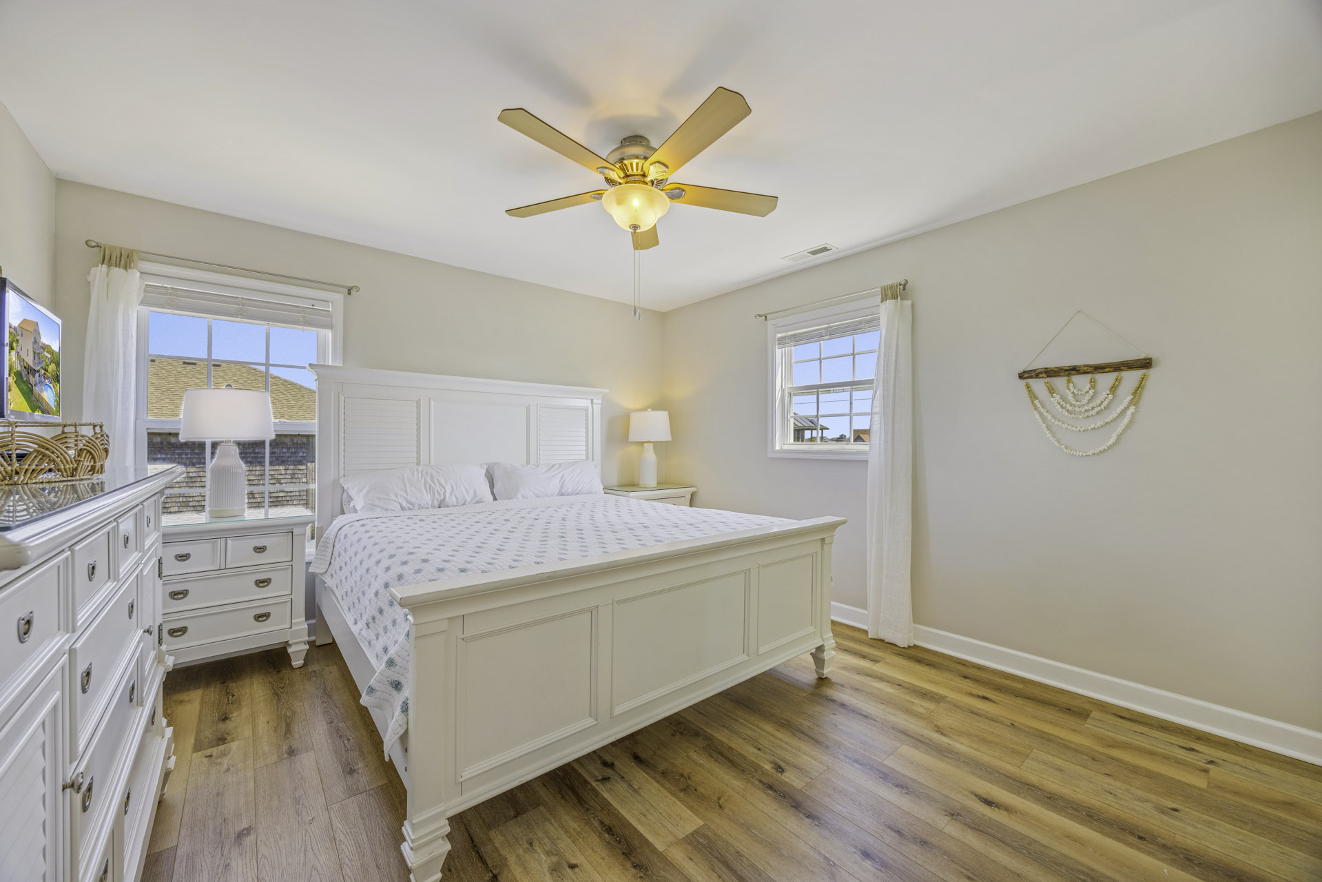 Surf Or Sound Realty 1236 Peace Of Paradise Bedroom 1 1